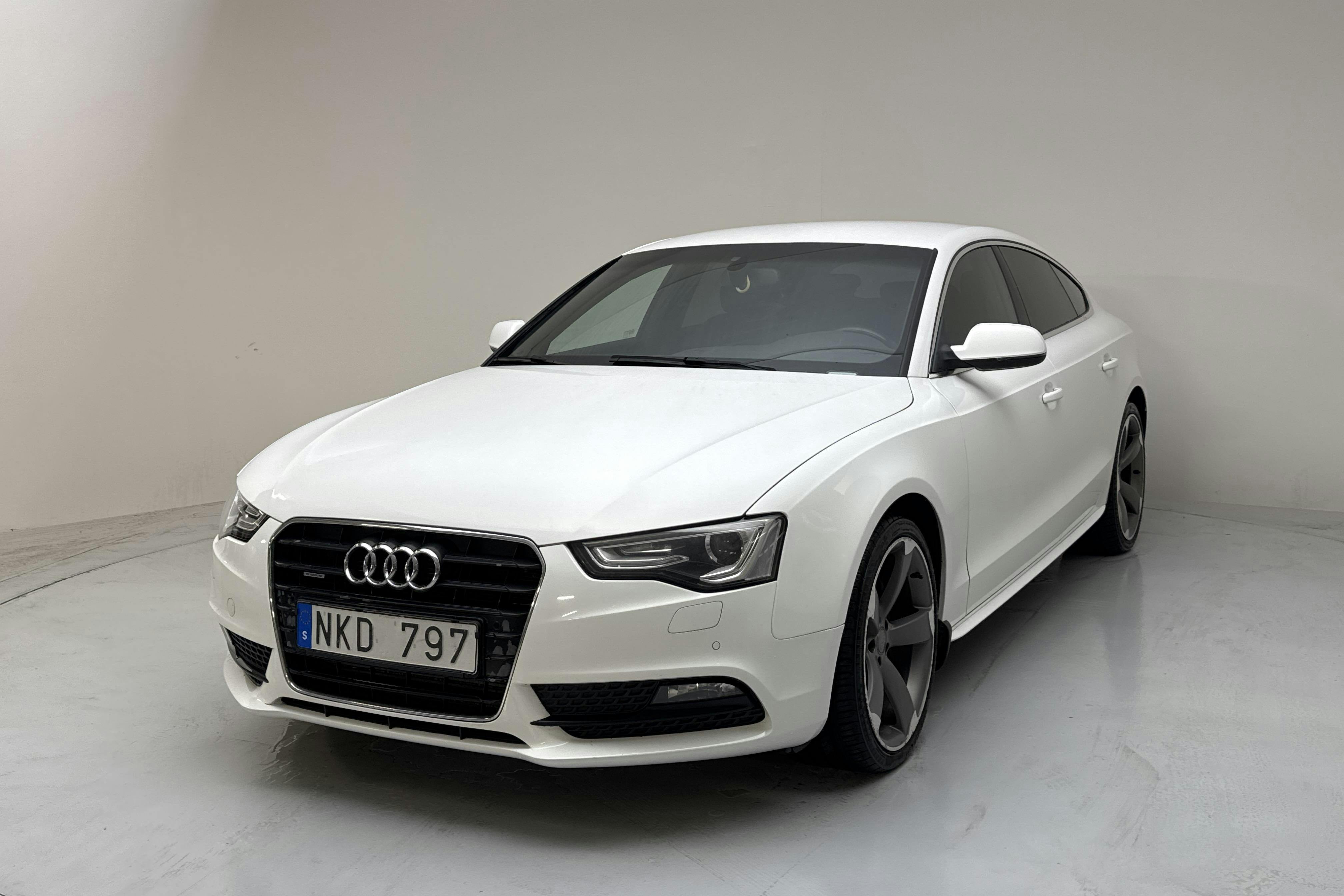 Audi A5 2.0 TFSI Sportback quattro (211hk) - 18 736 mil - Manuell - vit - 2013