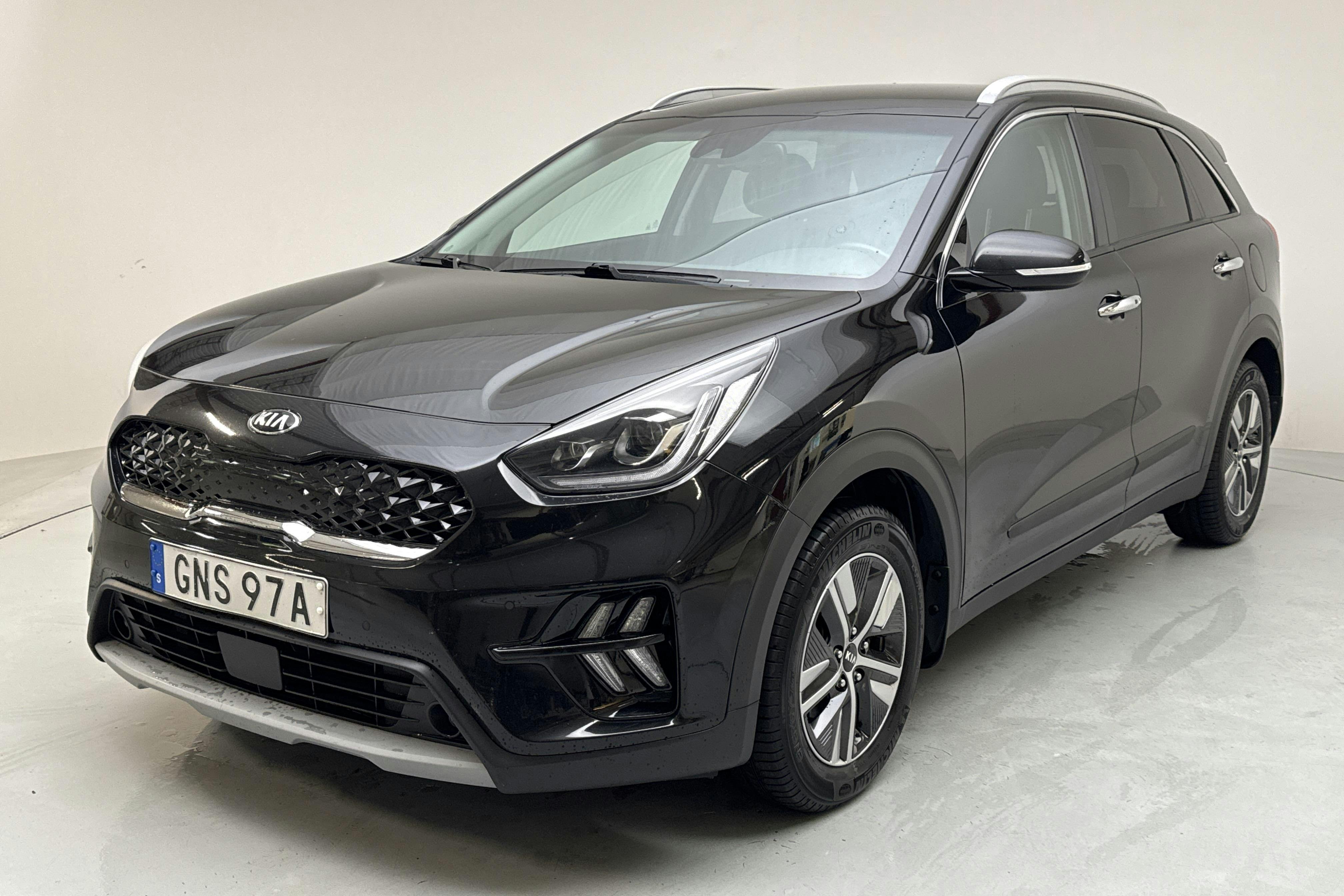 Presentation photo 1 of 14: KIA Niro Hybrid 1.6 (141hk) - 138 120 km - Automatic - black - 2020
