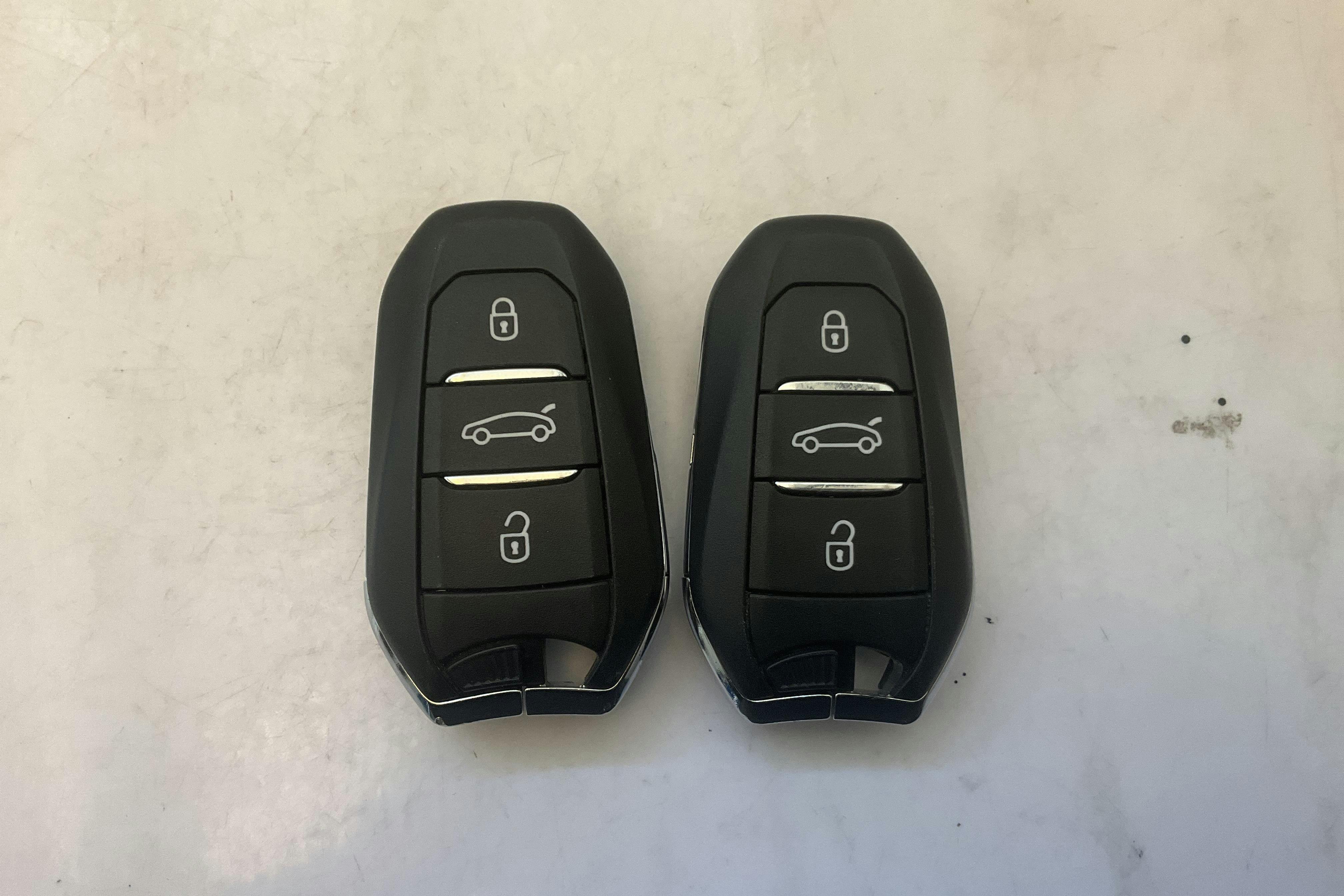 Presentationsfoto 13 av 13: Opel Corsa-e 50 kWh 5dr (136hk) - 5 679 mil - Automat - vit - 2022