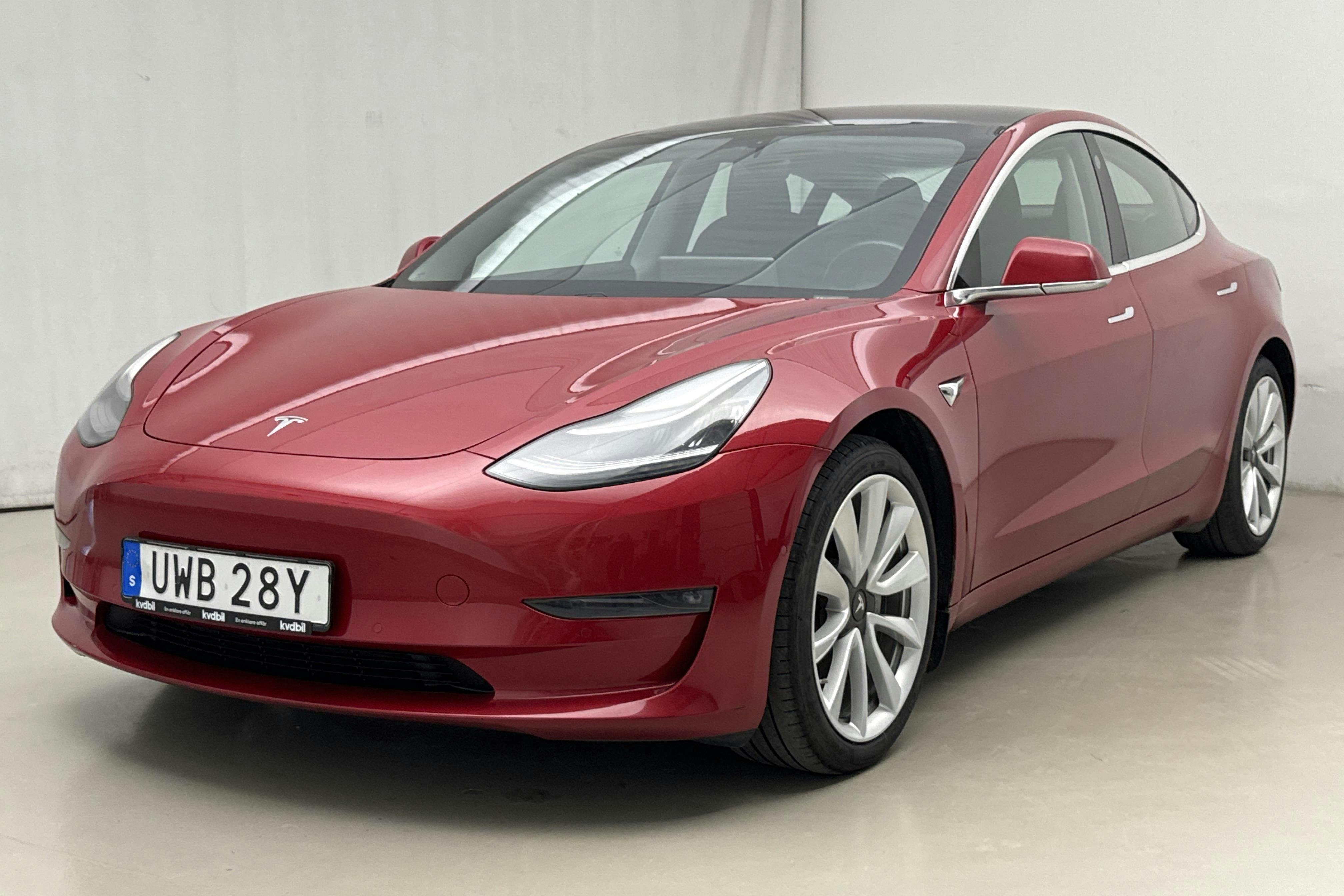 Tesla Model 3 Long Range Dual Motor AWD - 11 394 mil - Automat - röd - 2019