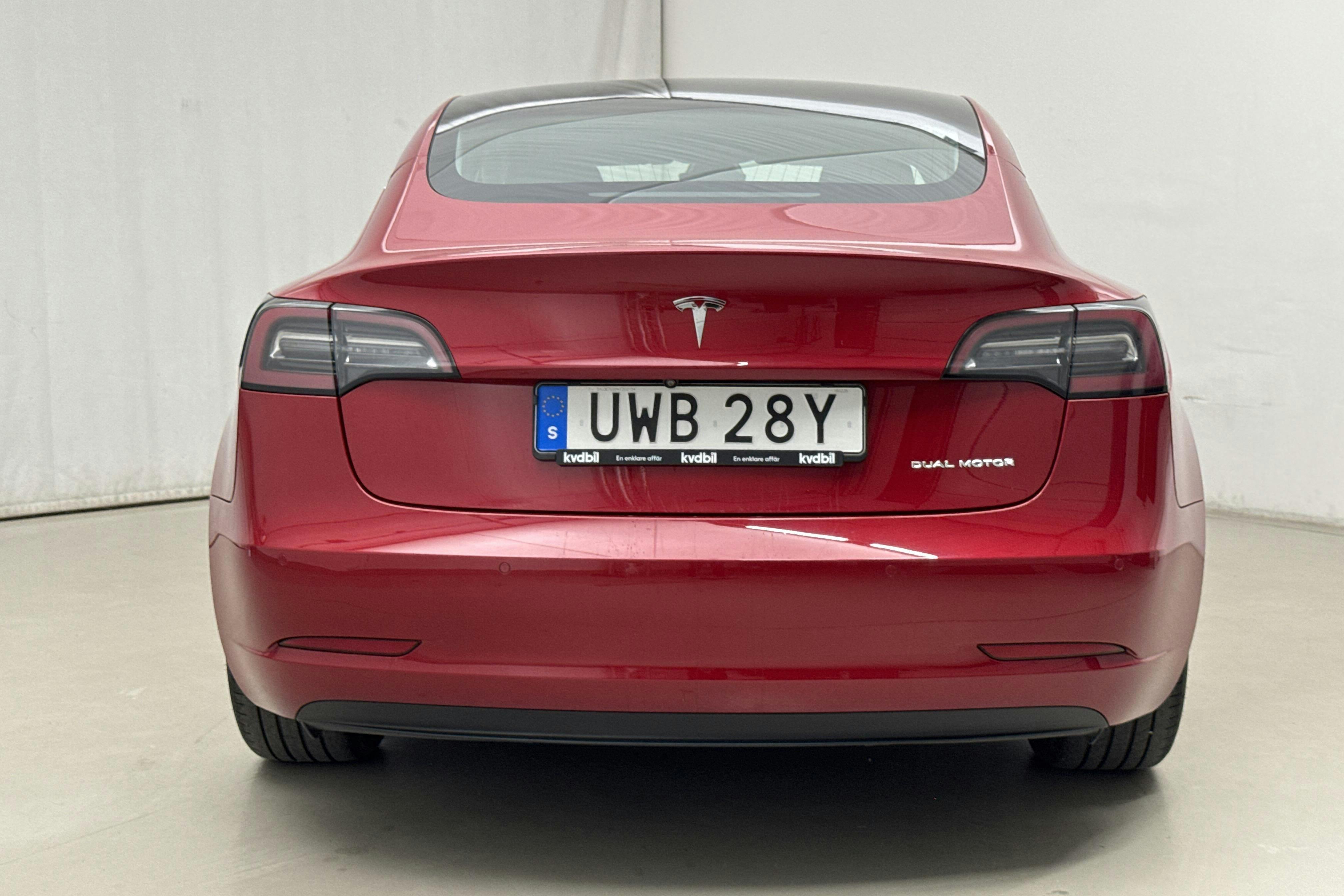 Tesla Model 3 Long Range Dual Motor AWD - 113 940 km - Automaatne - punane - 2019