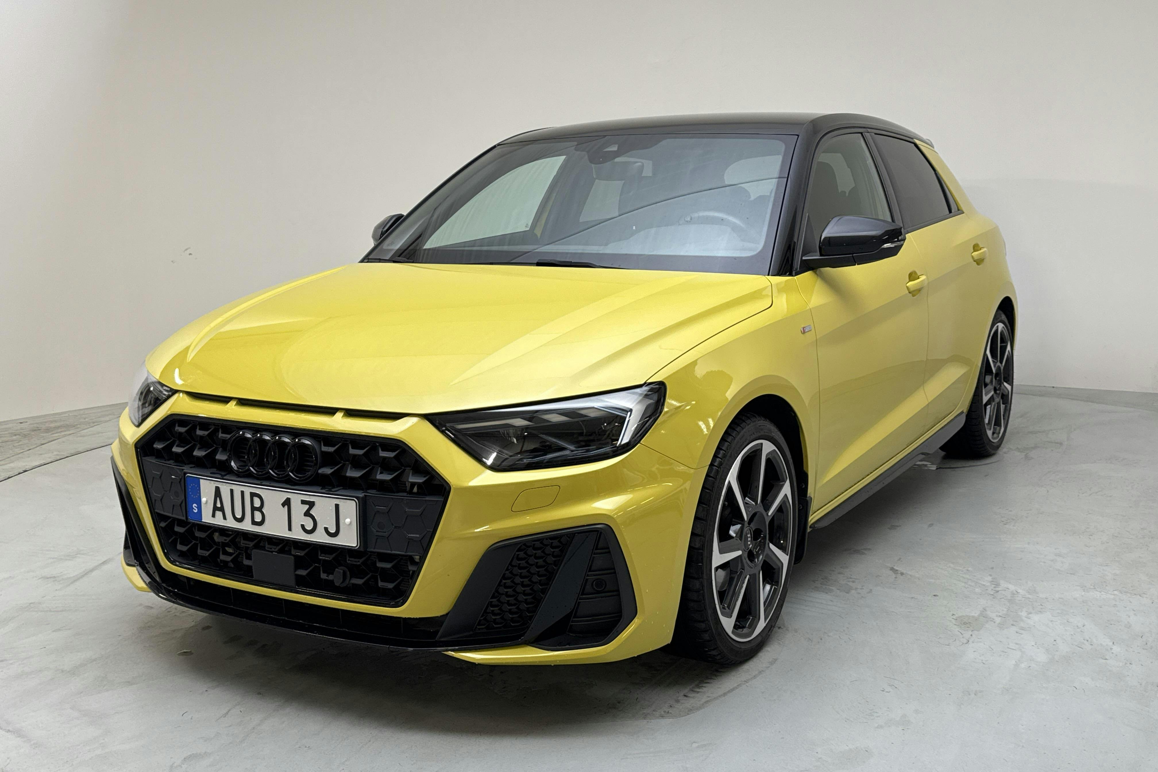 Audi A1 Sportback 30 TFSI (116hk) - 5 892 mil - Manuell - gul - 2020