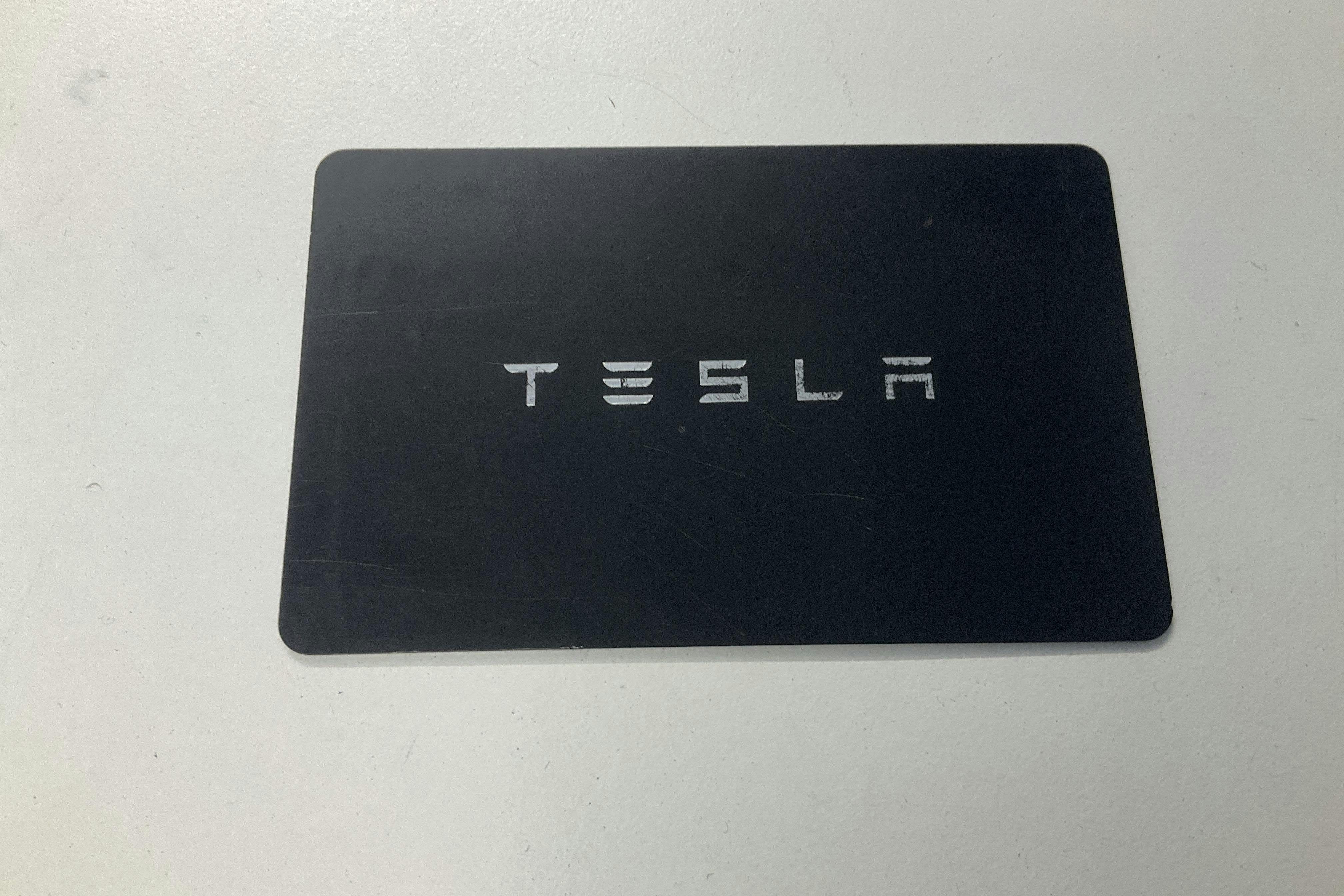 Presentation photo 22 of 22: Tesla Model 3 Long Range Dual Motor AWD - 121 120 km - Automatic - white - 2021