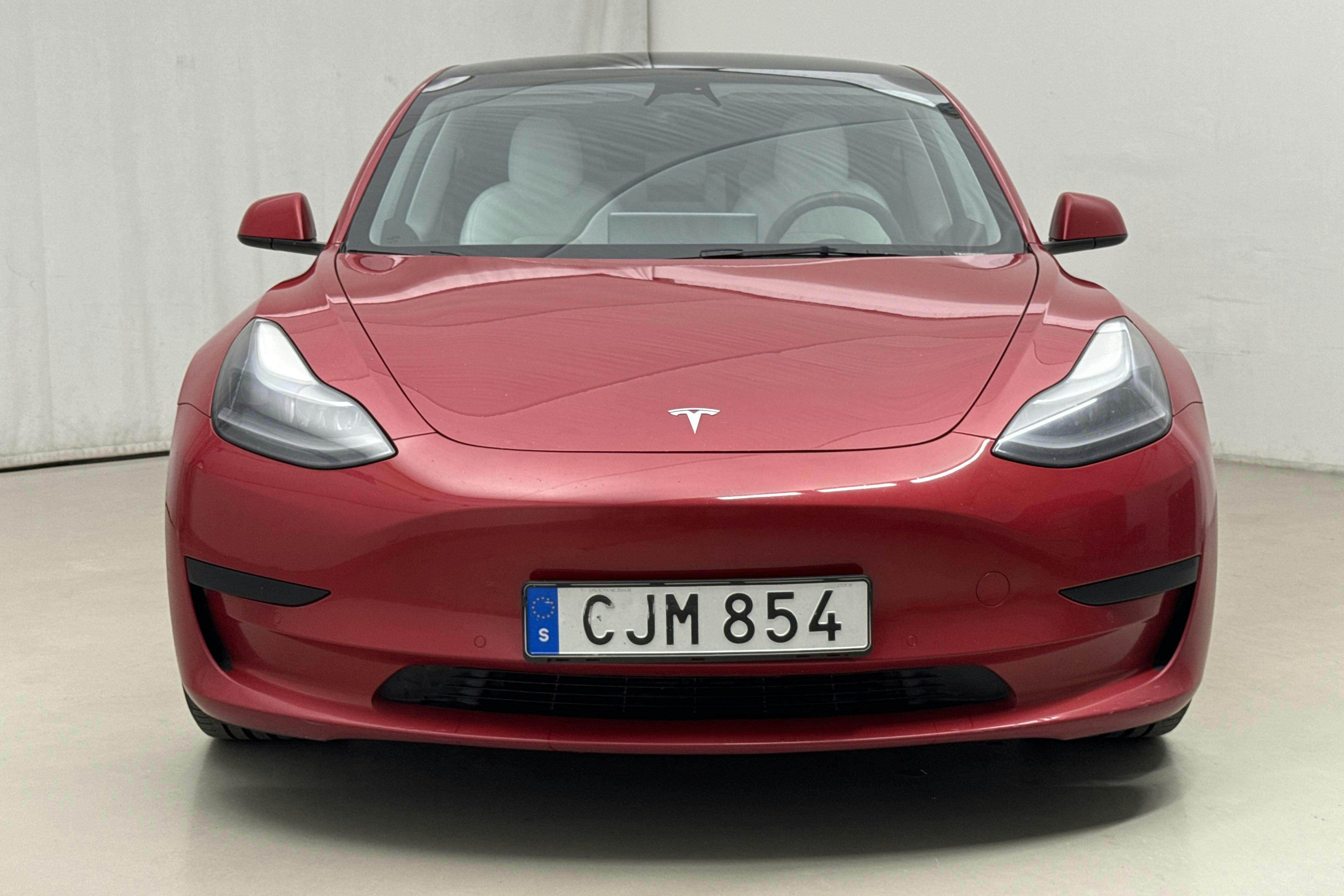 Tesla Model 3 Standard Range RWD - 18 170 mil - Automat - röd - 2021