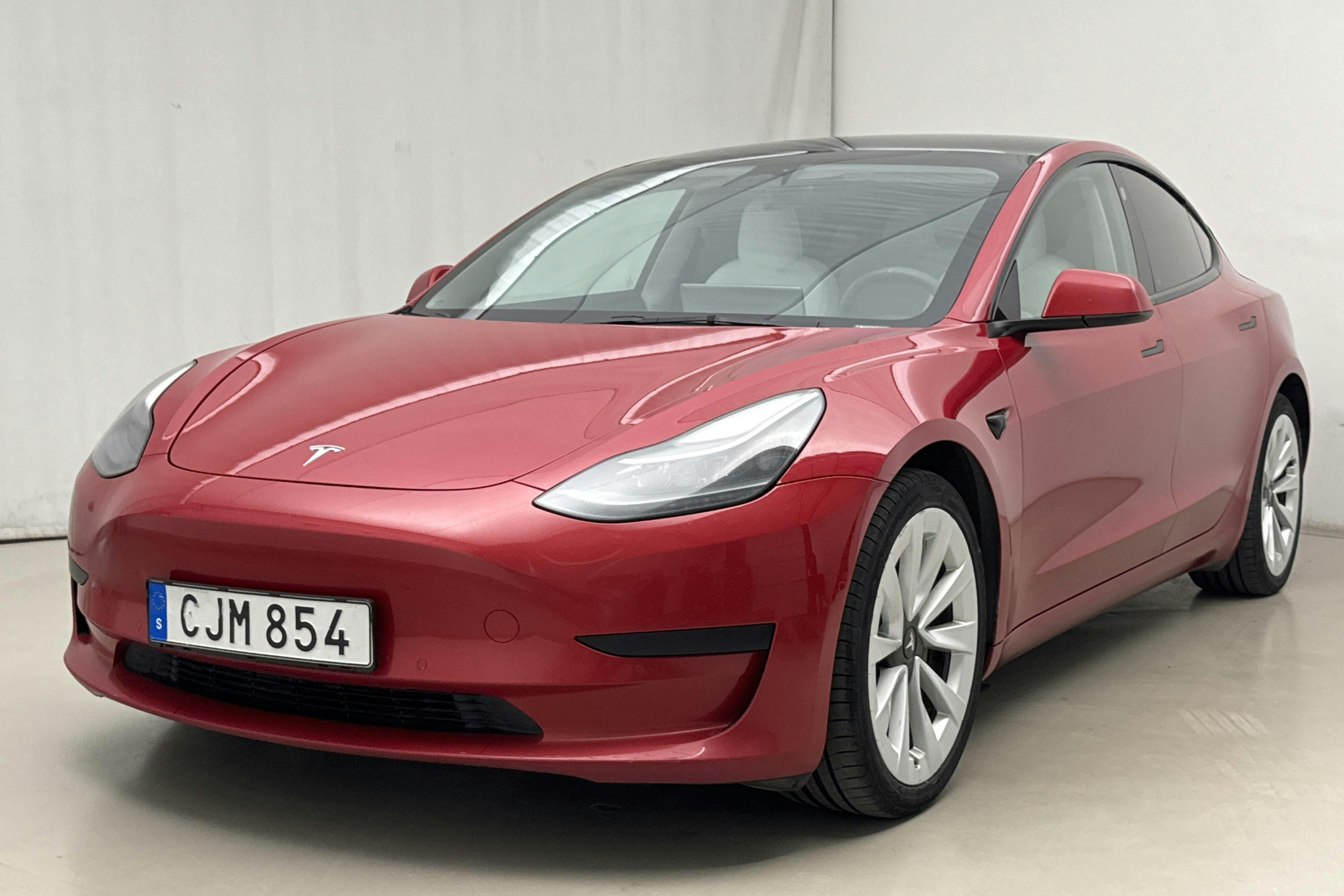 Tesla Model 3 Standard Range RWD - 18 170 mil - Automat - röd - 2021