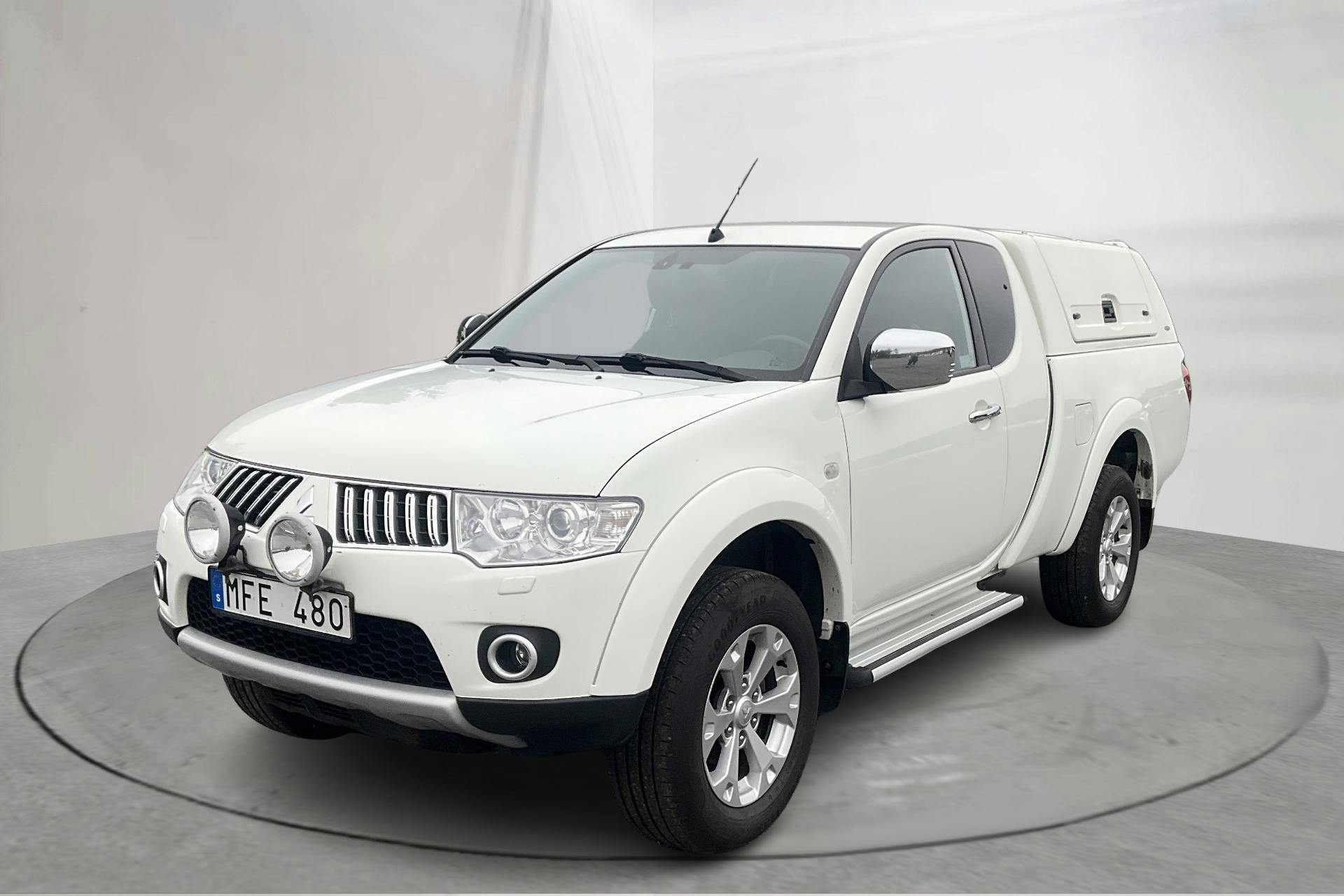Mitsubishi L200 2.5 DI-D (178hk) - 170 200 km - Manual - white - 2012