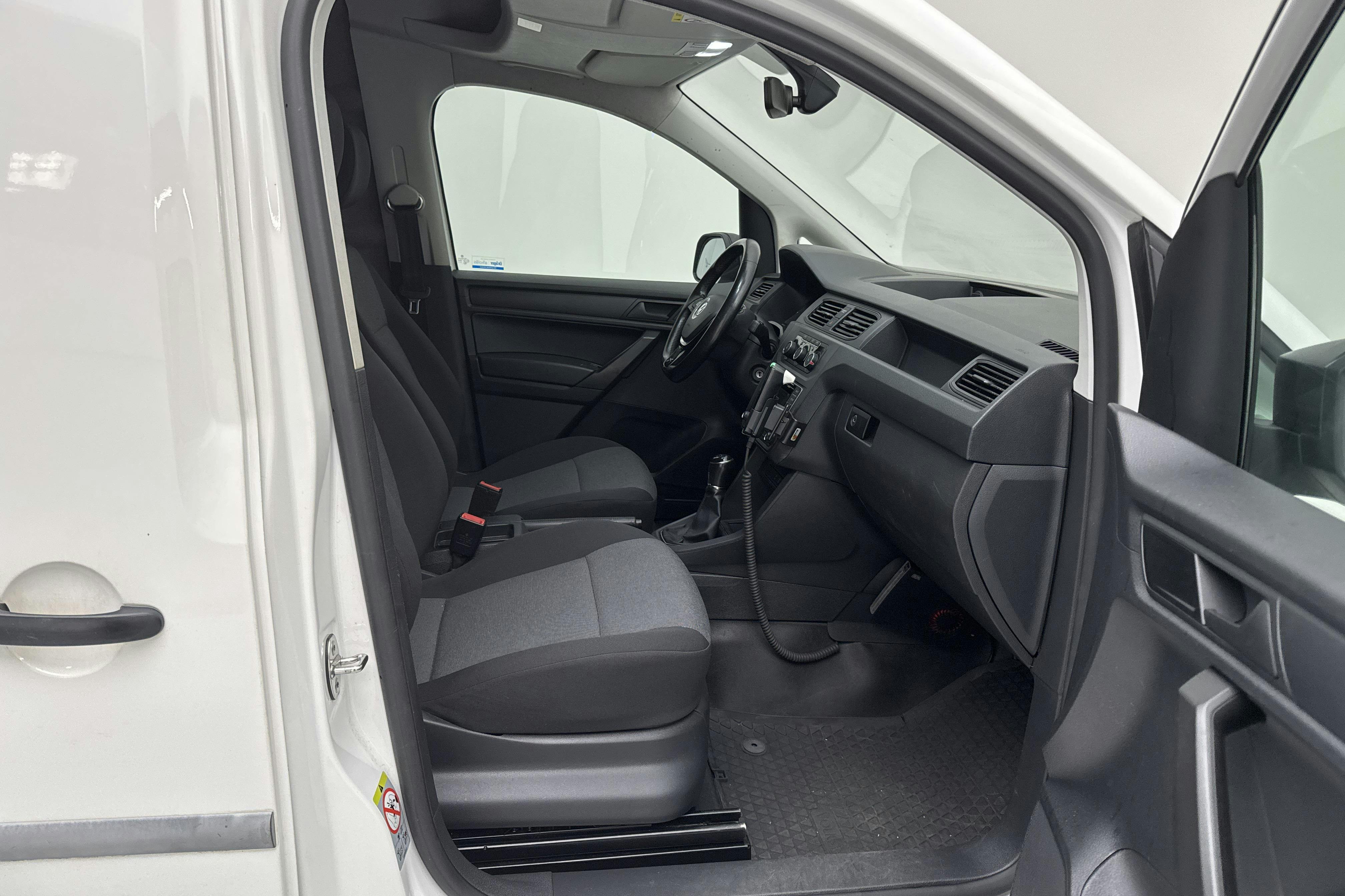 VW Caddy 2.0 TDI Maxi Skåp 4MOTION (122hk) - 84 840 km - Käsitsi - valge - 2020