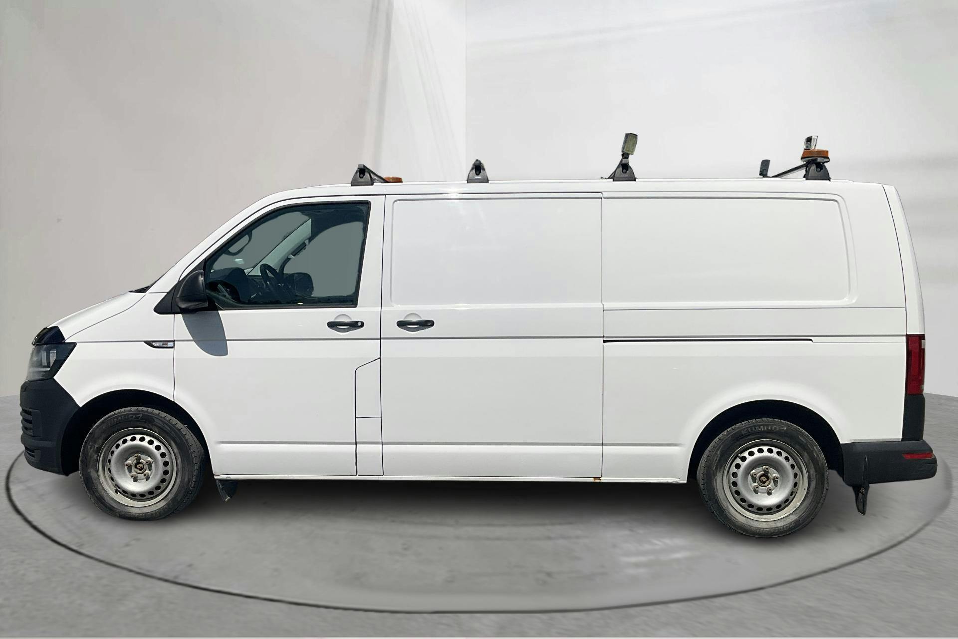 Presentationsfoto 2 av 13: VW Transporter T6 2.0 TDI BMT Skåp 4MOTION (150hk) - 20 850 mil - Automat - vit - 2018
