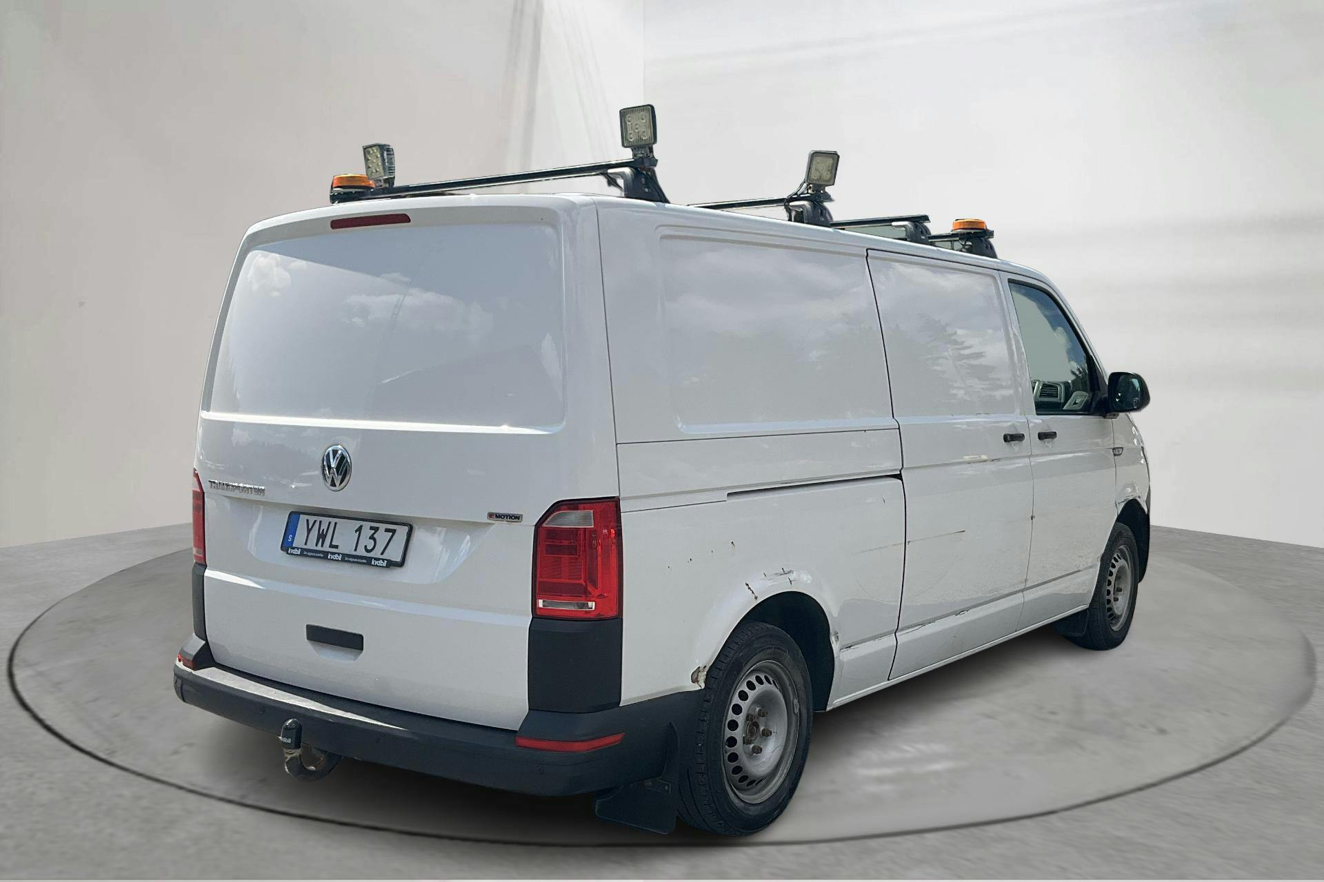 VW Transporter T6 2.0 TDI BMT Skåp 4MOTION (150hk) - 20 850 mil - Automat - vit - 2018
