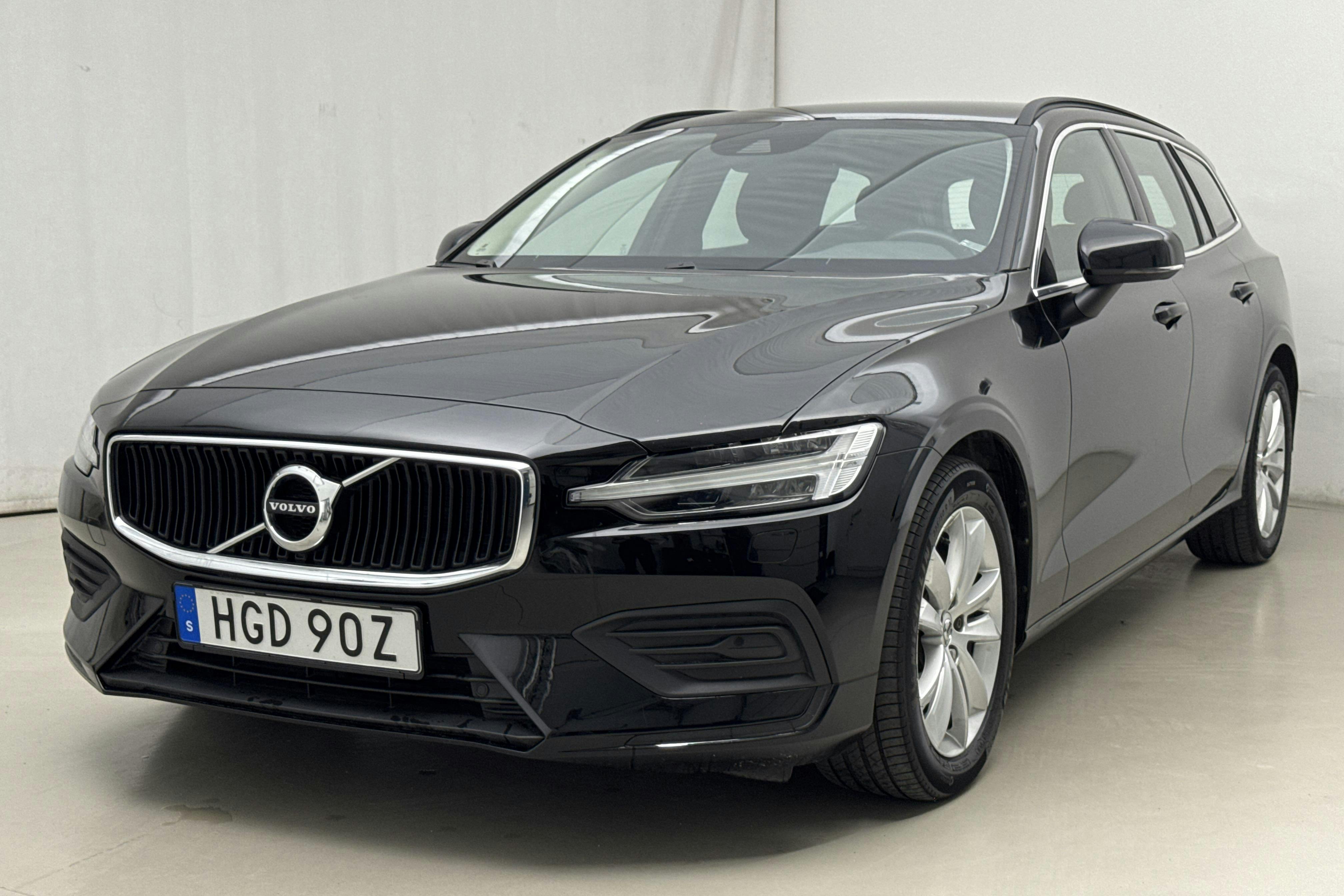Presentation photo 1 of 16: Volvo V60 B4 Mildhybrid, Diesel (197hk) - 72 830 km - Automatic - black - 2022