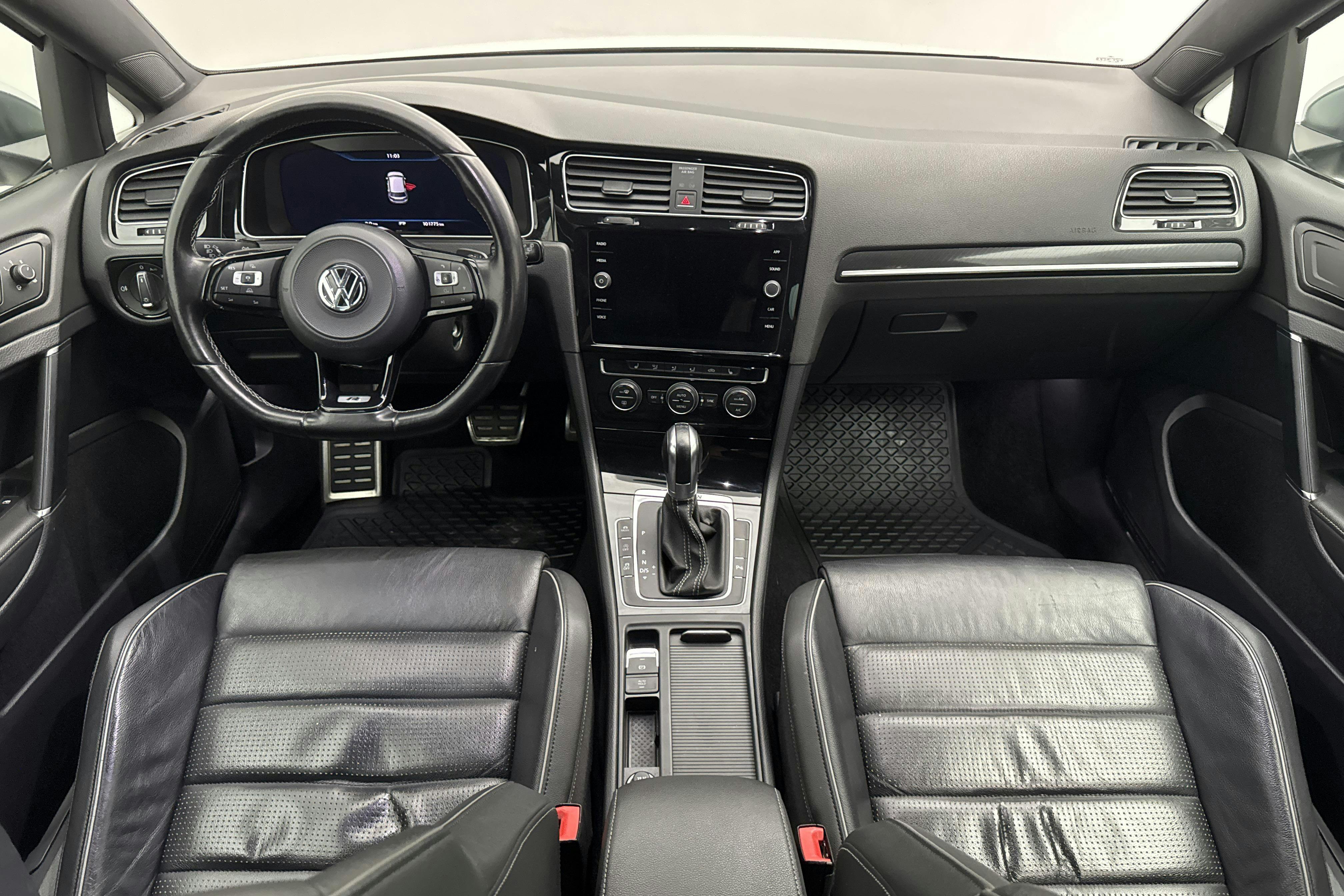 VW Golf VII R 5dr 4MOTION (310hk) - 101 780 km - Automaatne - valge - 2017