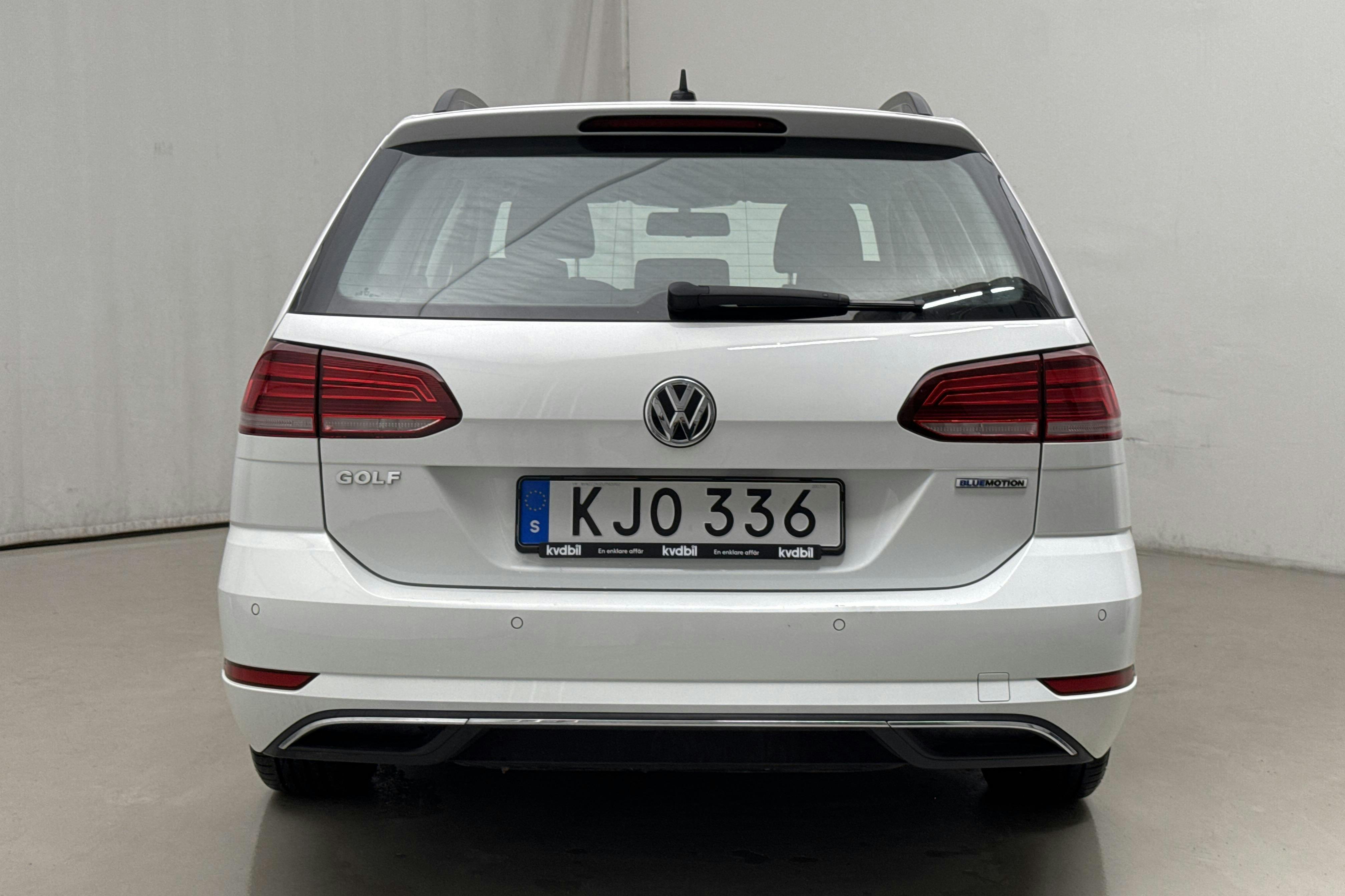 VW Golf VII 1.5 TGI Sportscombi (130hk) - 61 230 km - Automaatne - valge - 2020