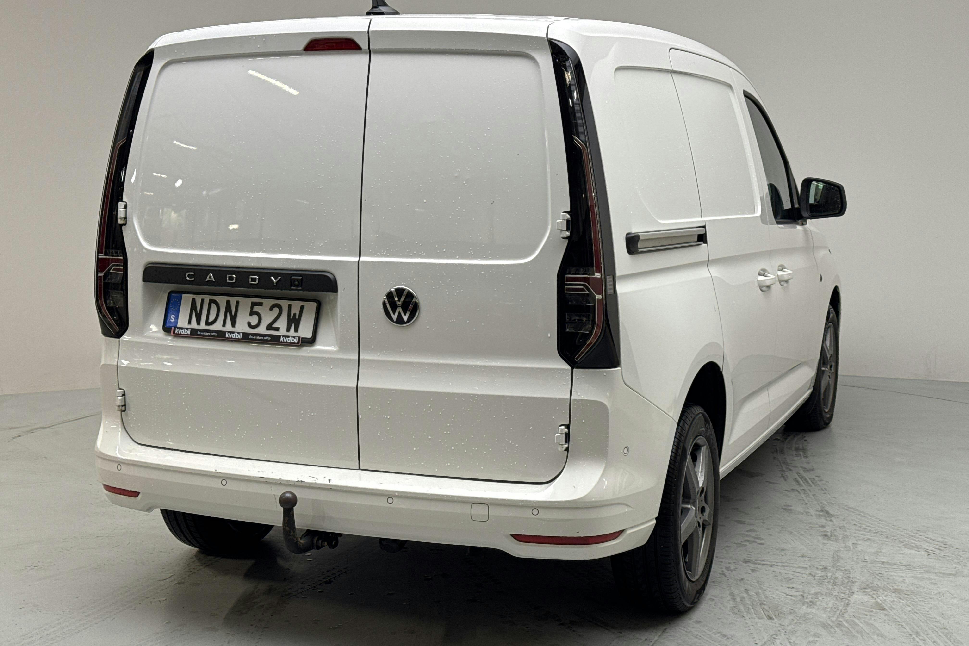 VW Caddy Cargo 2.0 TDI Skåp (122hk) - 10 394 mil - Automat - vit - 2021