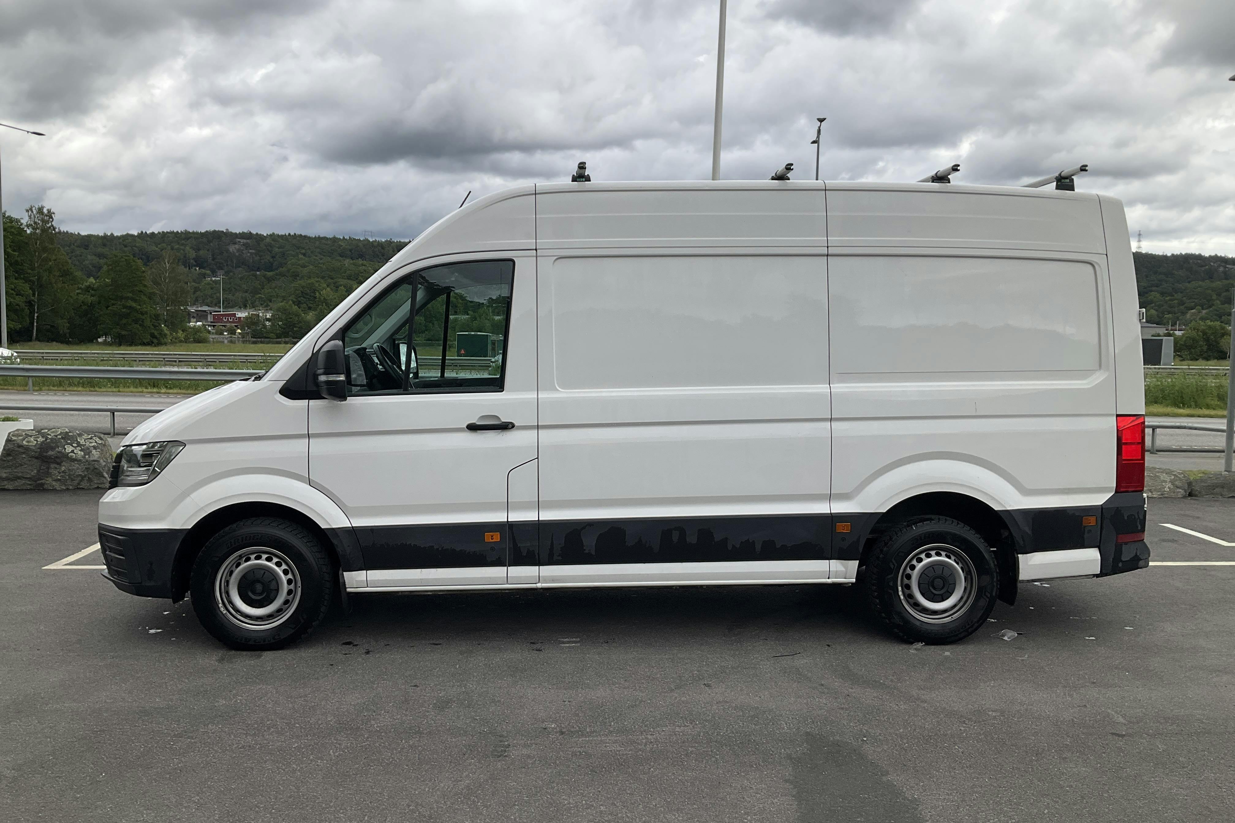 Presentation photo 2 of 14: VW Crafter 35 2.0 TDI Skåp (177hk) - 50 710 km - Automatic - white - 2023