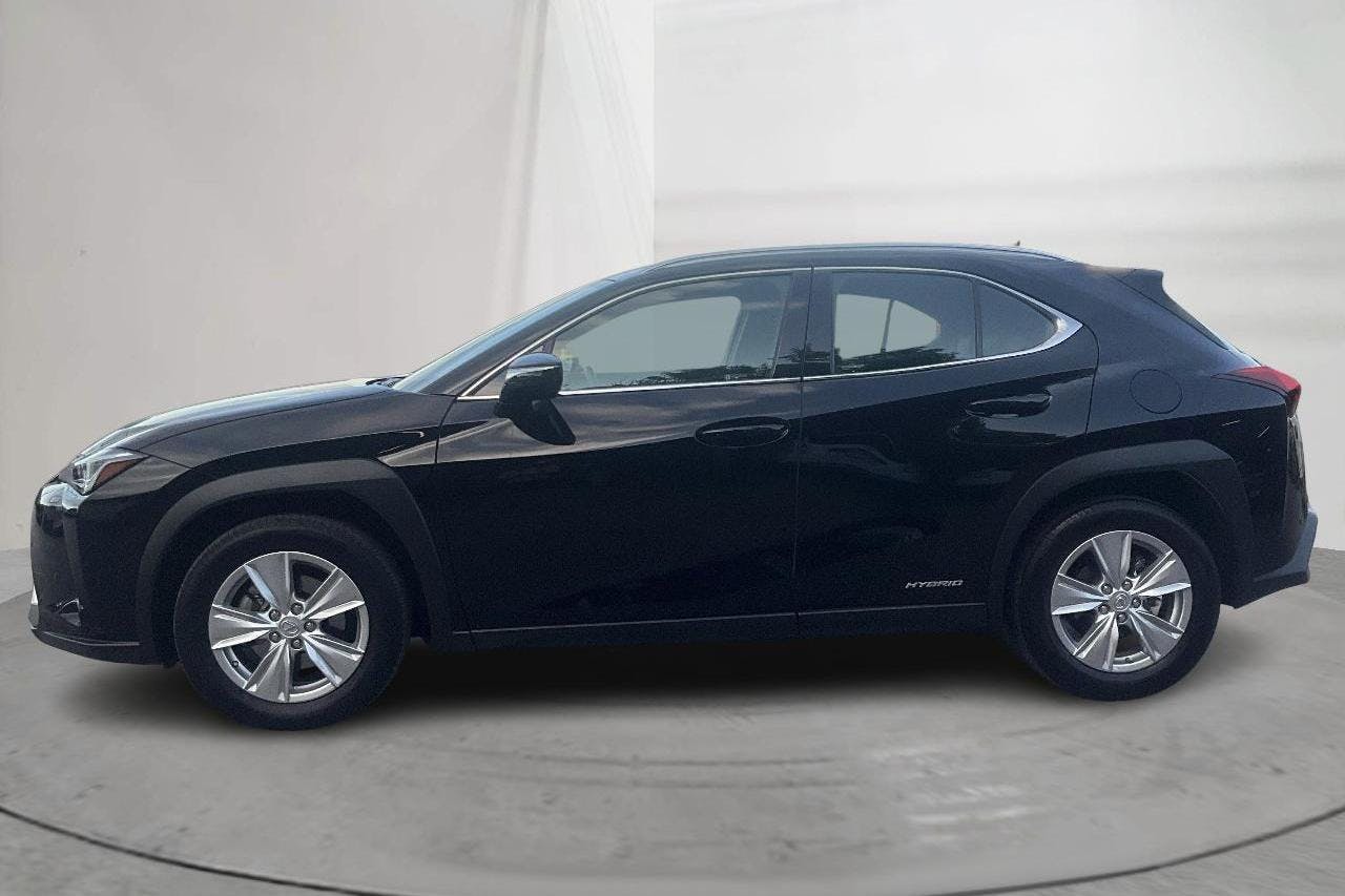 Esitlusfoto 2 aadressil 14: Lexus UX 250h (178hk) - 11 220 km - Automaatne - must - 2022