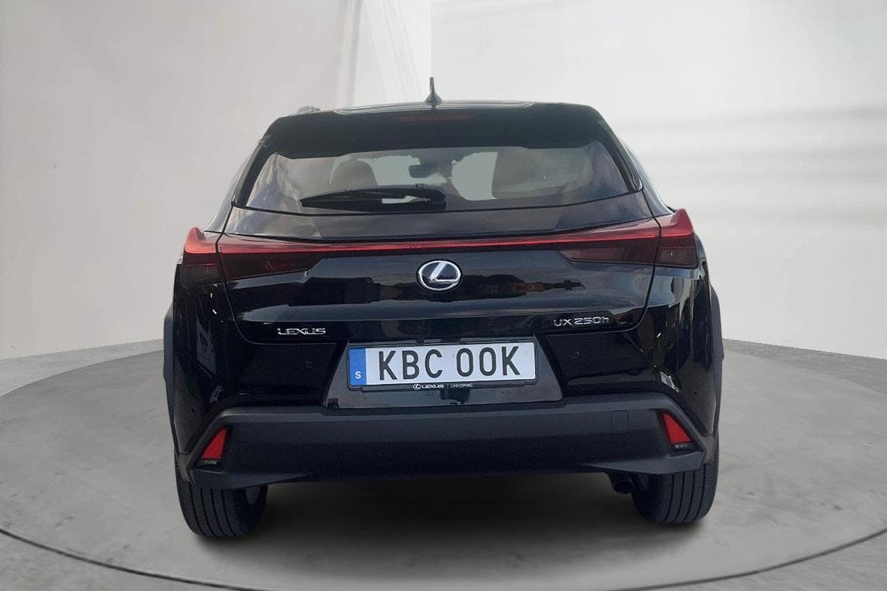 Lexus UX 250h (178hk) - 11 220 km - Automaatne - must - 2022