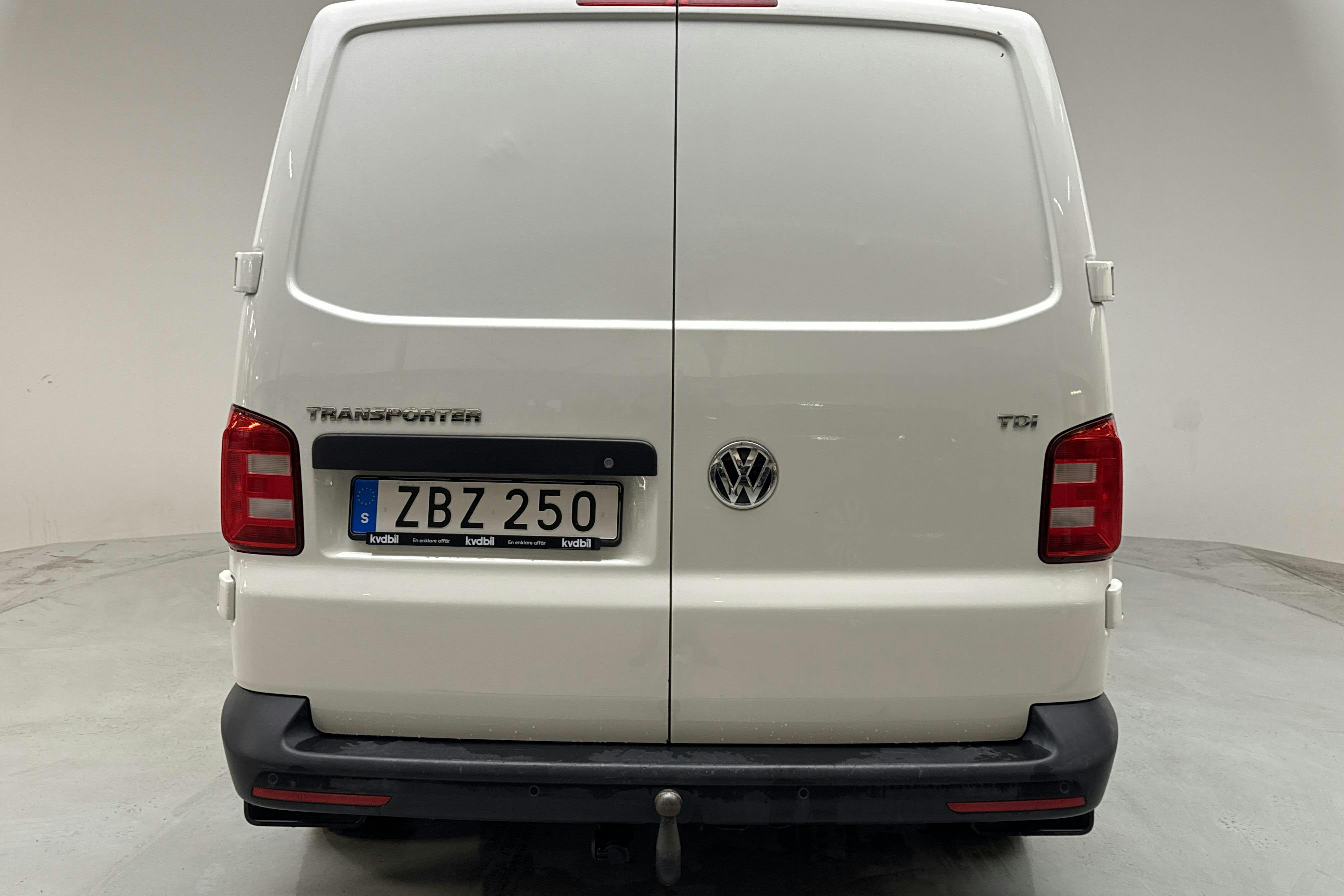 VW Transporter T6 2.0 TDI BMT Skåp (102hk) - 6 298 mil - Manuell - vit - 2018
