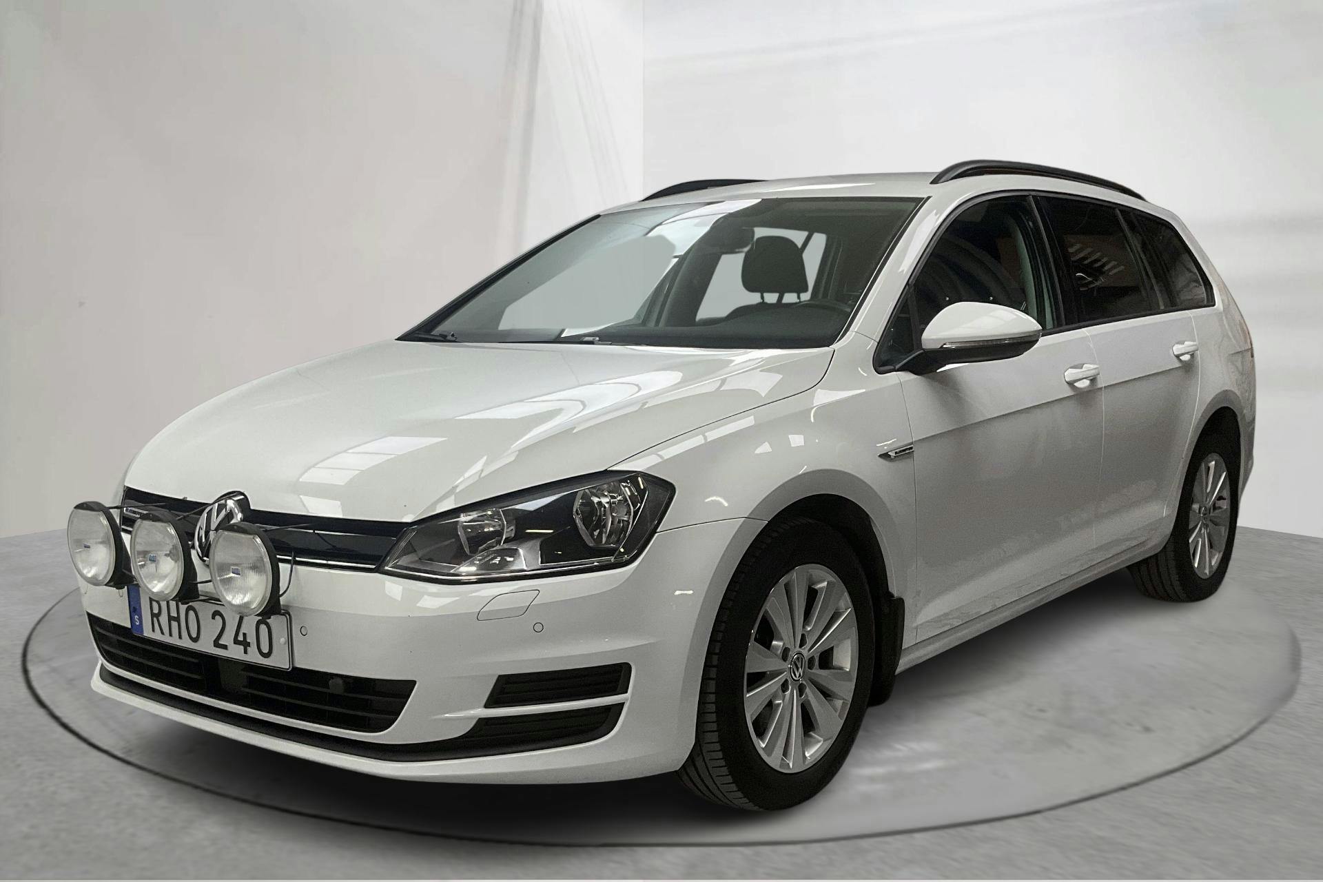VW Golf VII 1.4 TGI BlueMotion Sportscombi (110hk) - 110 720 km - Automatic - white - 2017