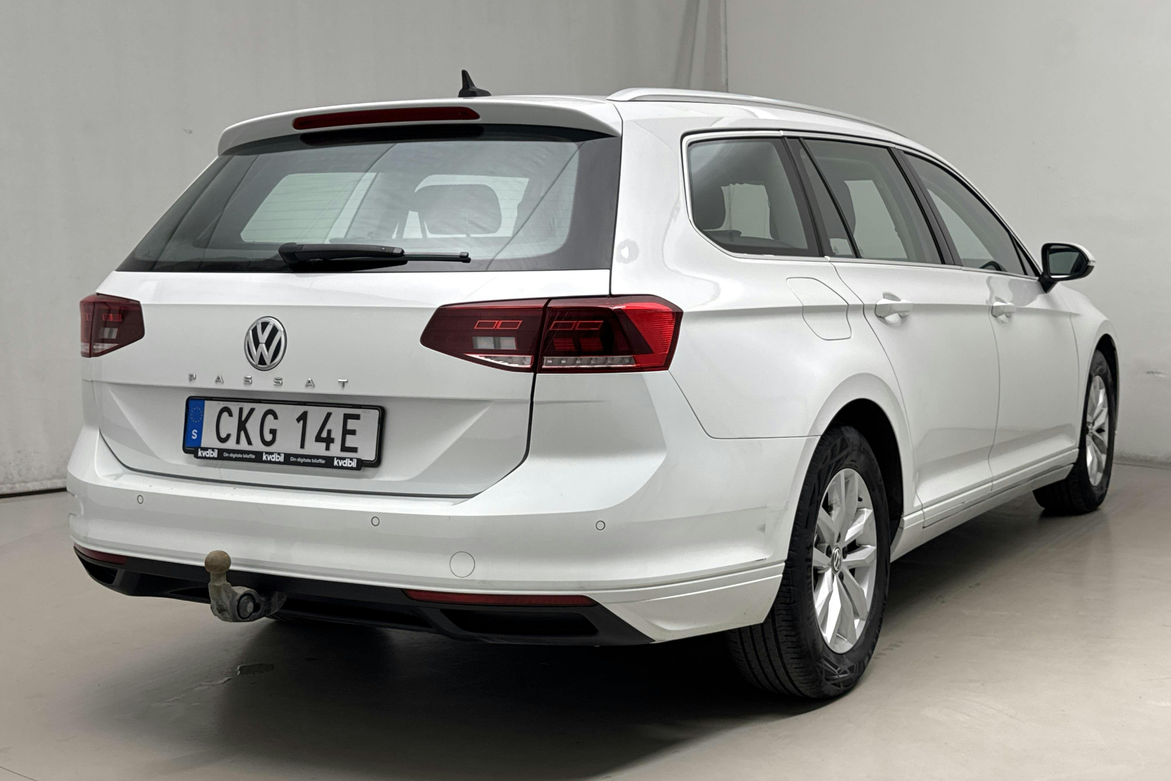 VW Passat 1.5 TSI Sportscombi (150hk) - 71 040 km - Automatic - white - 2020