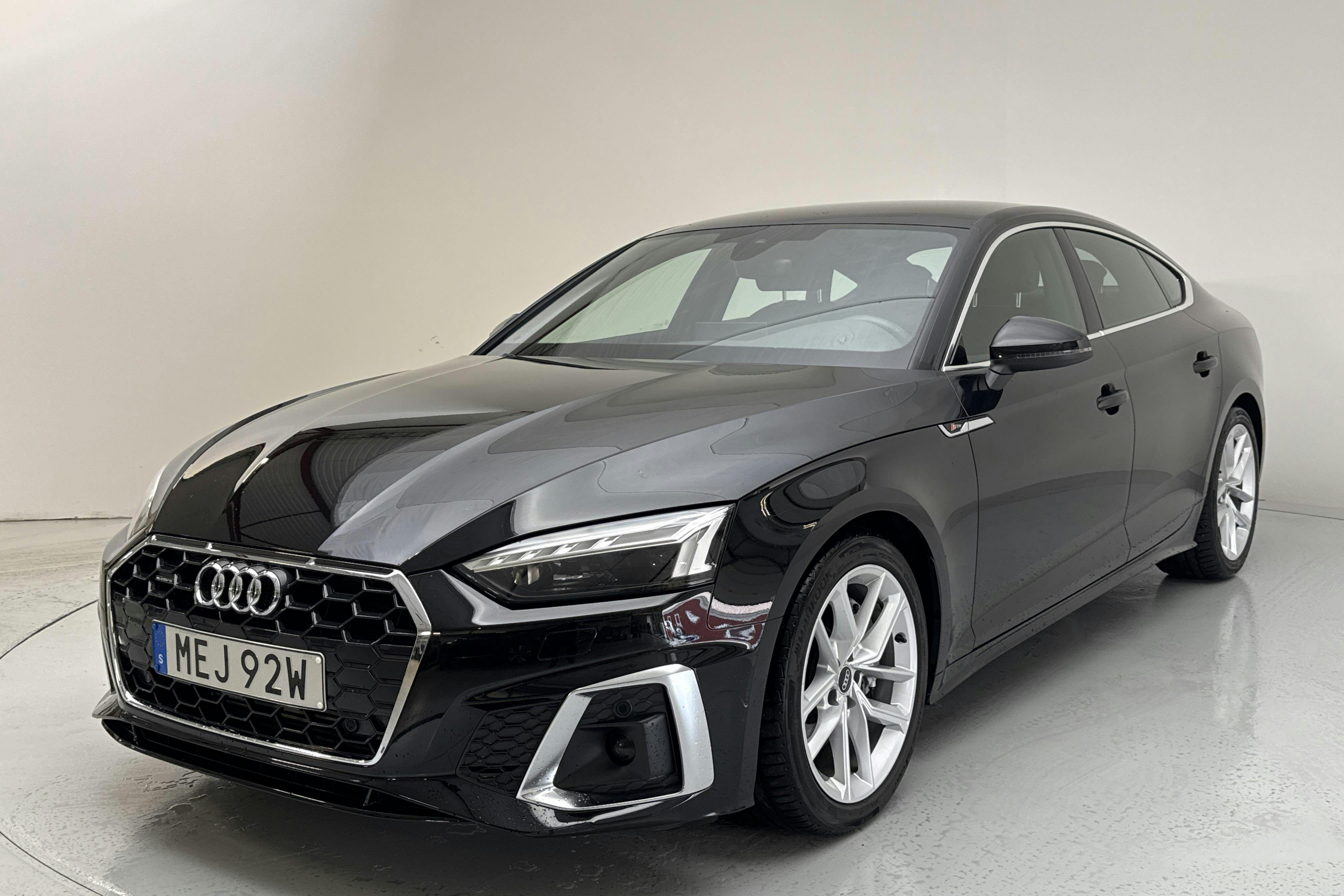 Presentation photo 1 of 13: Audi A5 Sportback 45 TFSI quattro (265hk) - 48 750 km - Automatic - black - 2023