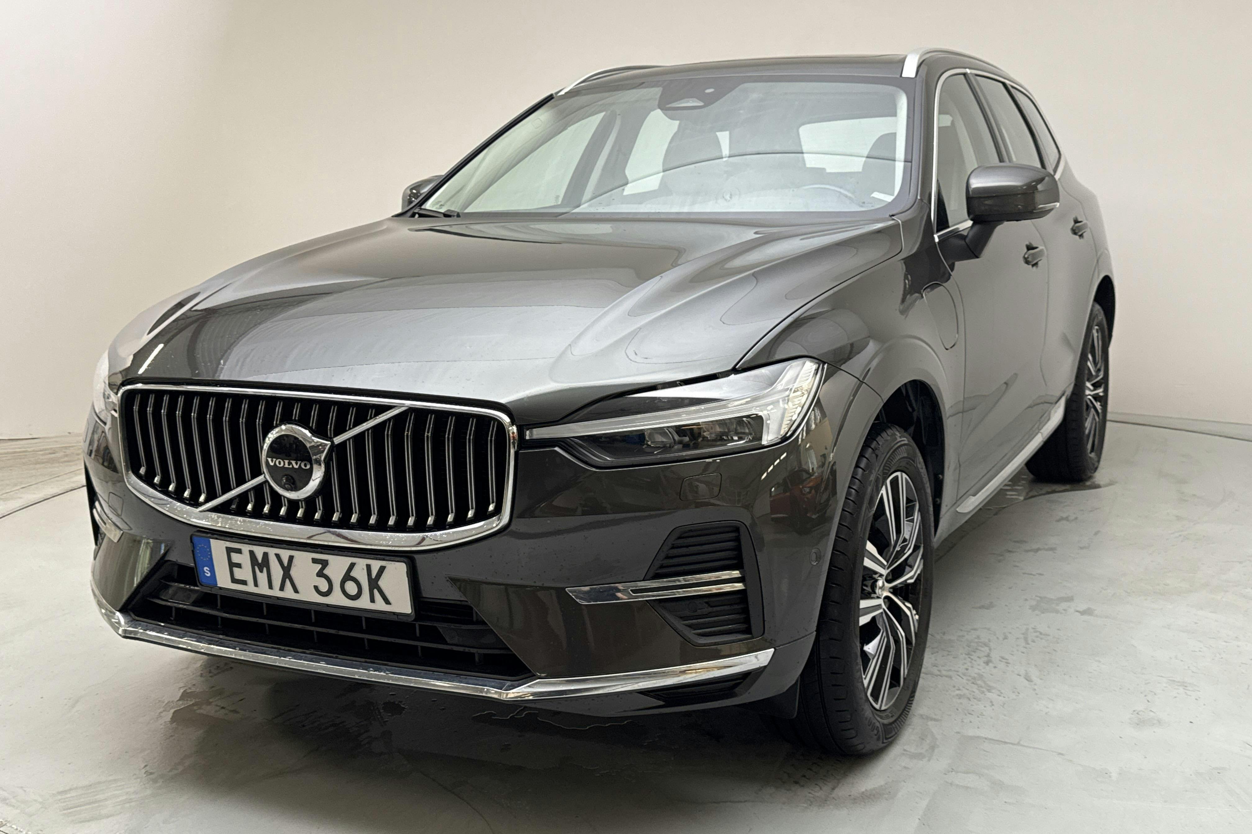 Volvo XC60 T6 AWD Recharge (350hk) - 9 606 mil - Automat - Dark Grey - 2022