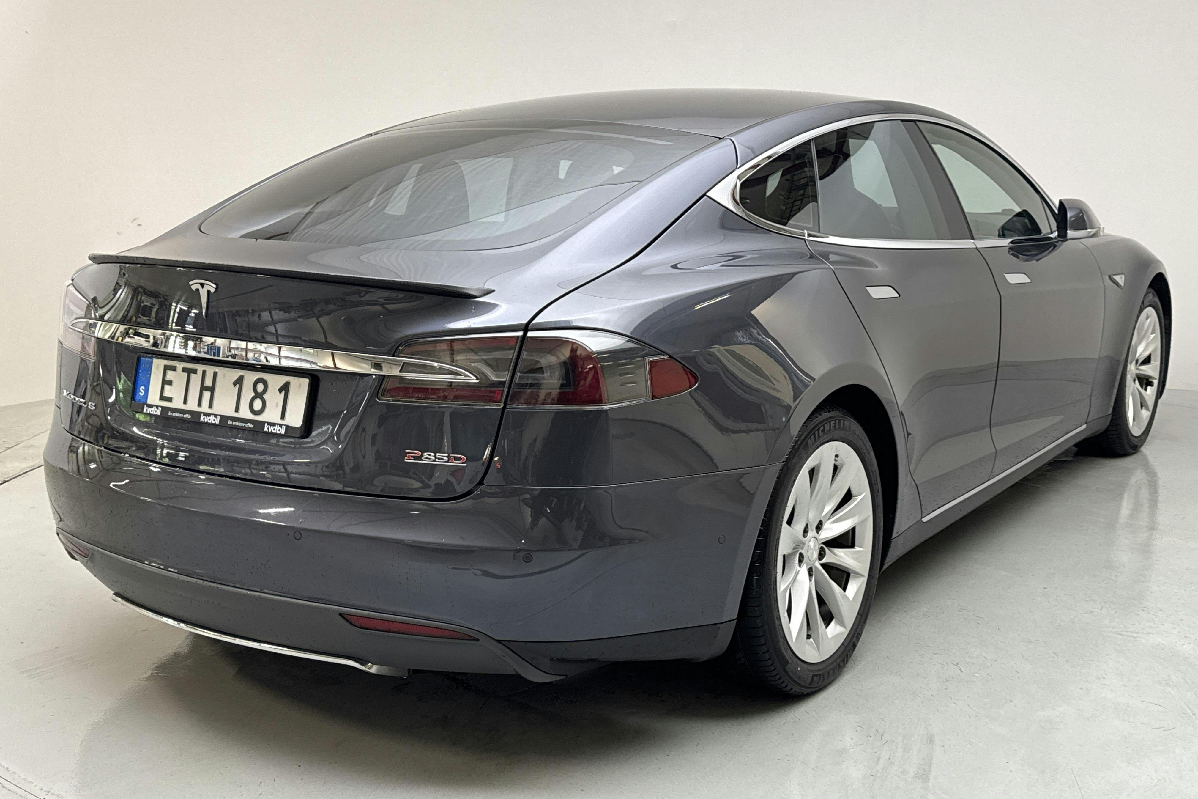 Tesla Model S P85D - 198 520 km - Automaatne - hall - 2015