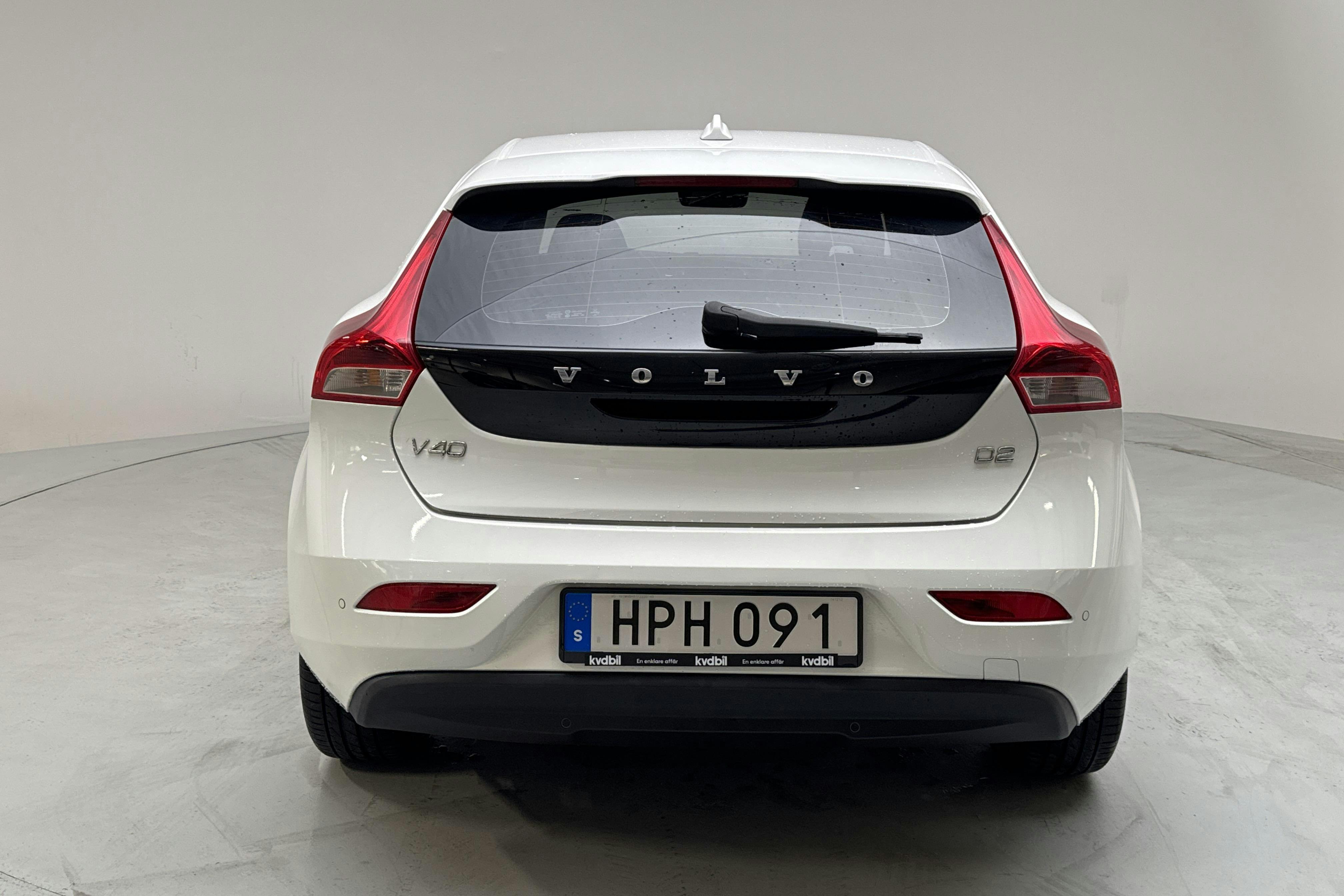 Volvo V40 D2 (115hk) - 159 830 km - Käsitsi - valge - 2015