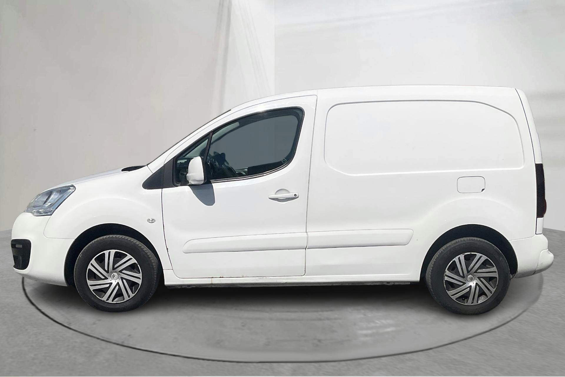 Presentation photo 2 of 12: Citroën Berlingo 1.6 BlueHDi Skåp (100hk) - 173 060 km - Manual - white - 2016