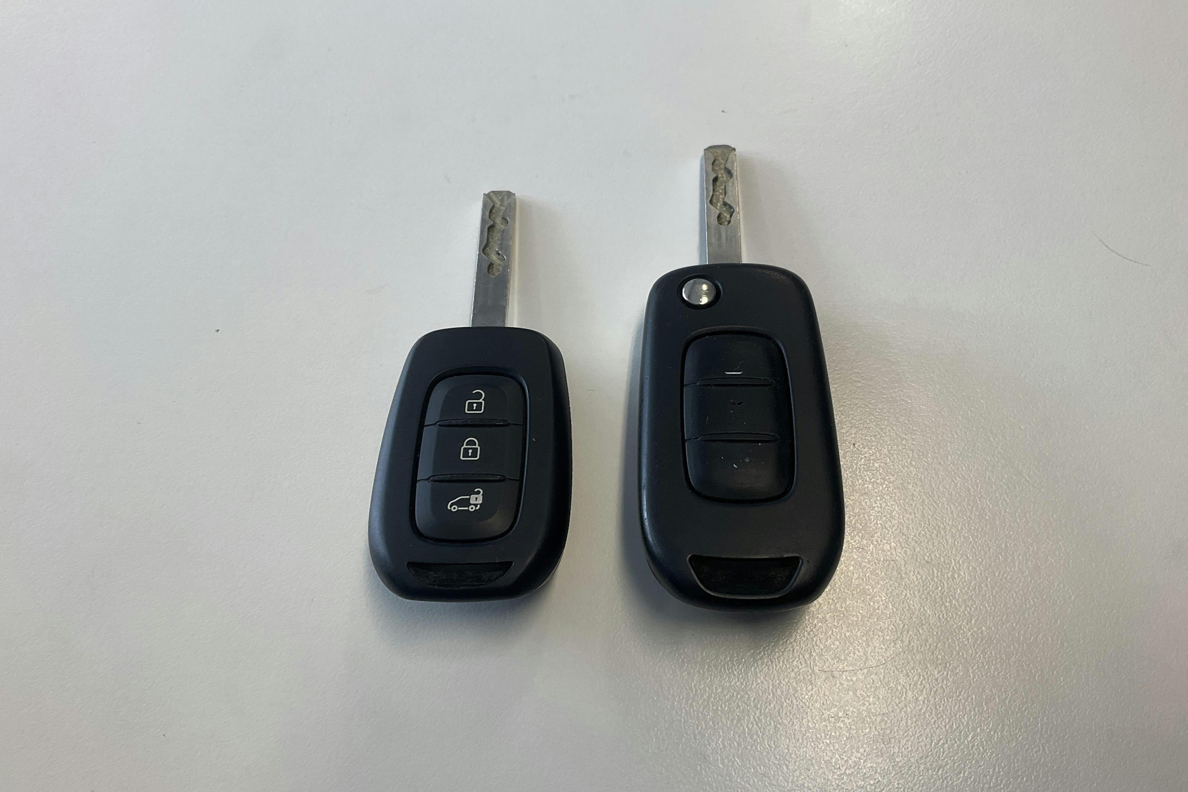 Presentationsfoto 19 av 19: Renault Kangoo E-Tech 45 kWh Skåp (120hk) - 3 633 mil - Automat - vit - 2023
