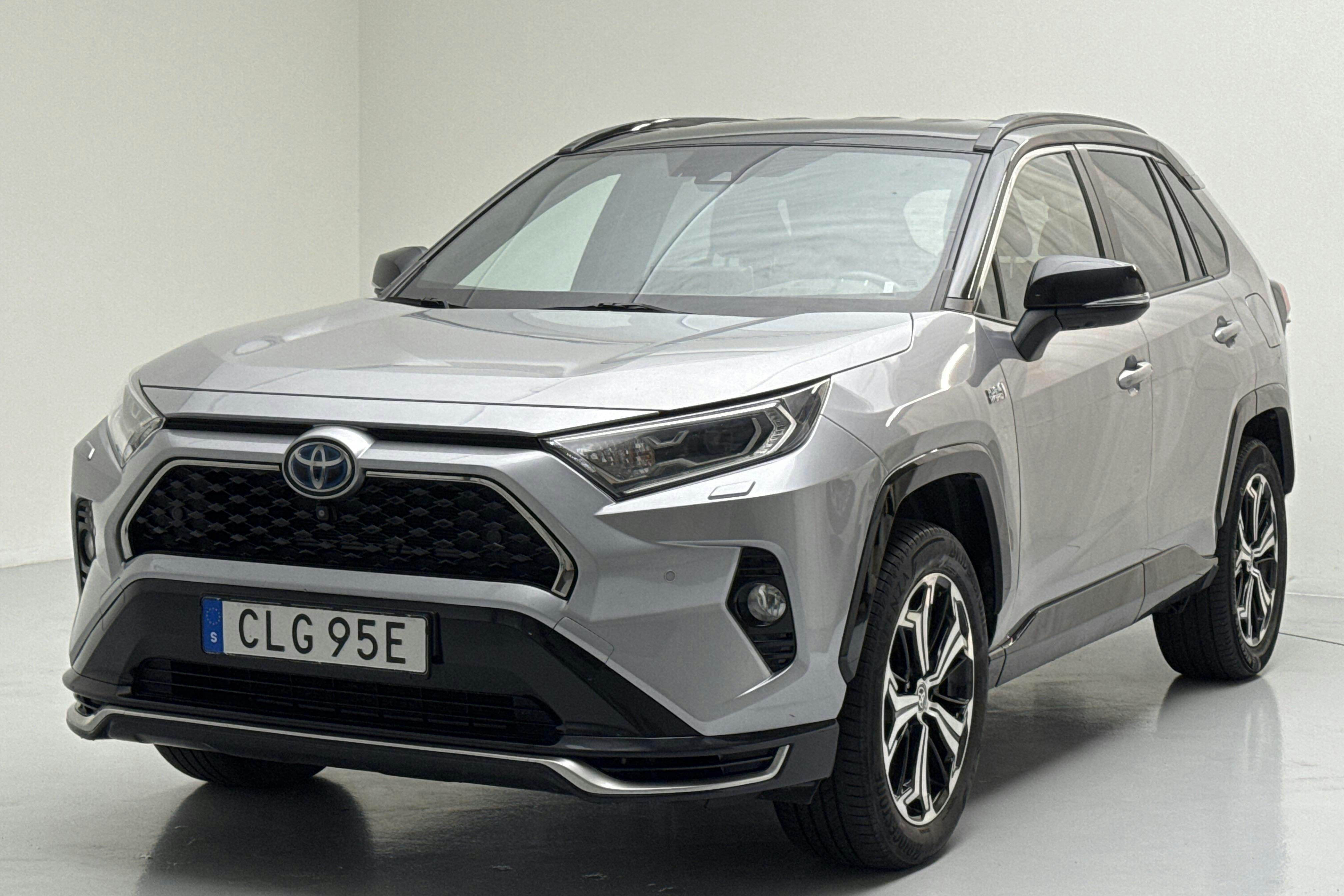 Toyota RAV4 2.5 Plug-in Hybrid AWD (306hk) - 17 194 mil - Automat - grå - 2021