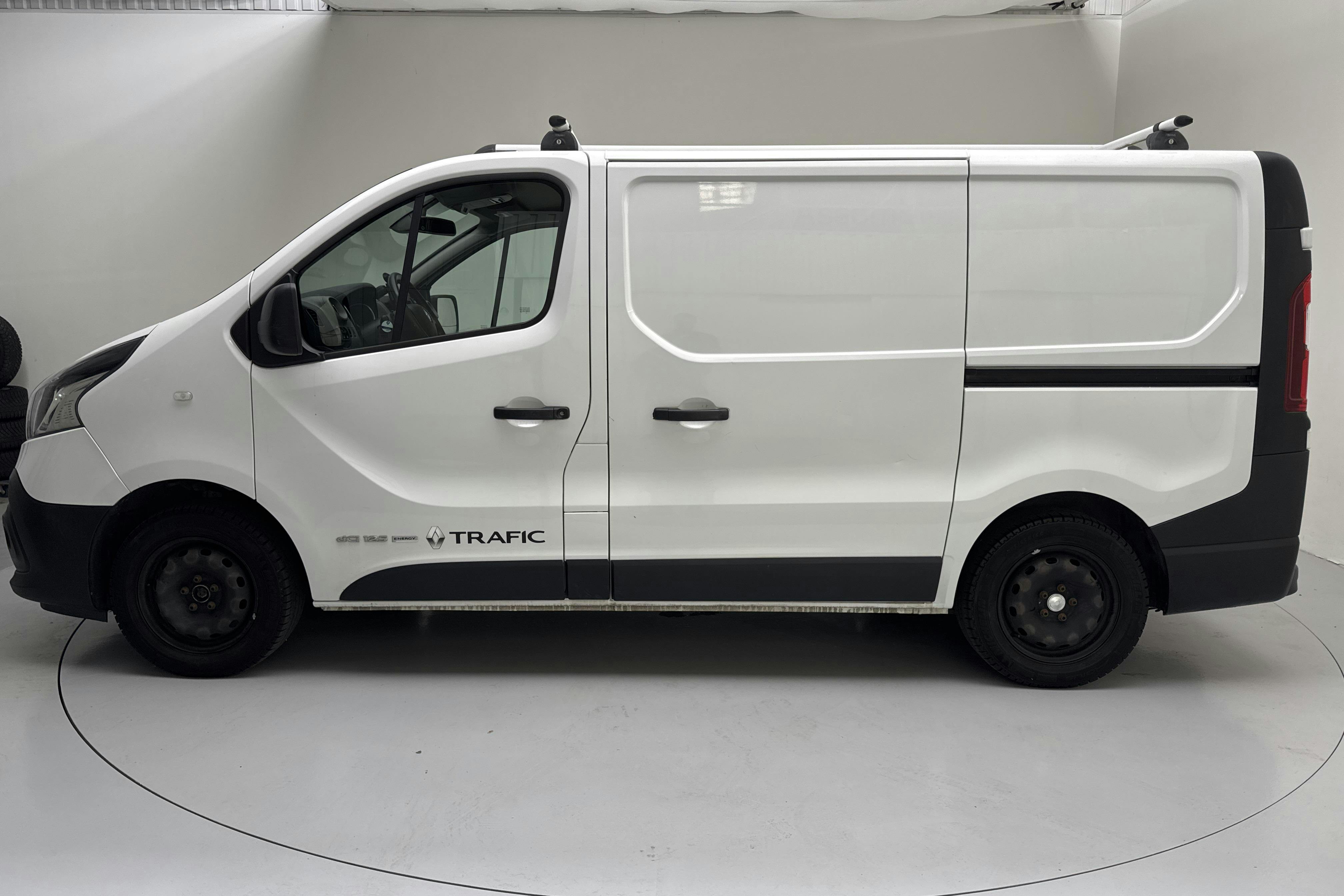 Esitlusfoto 2 aadressil 13: Renault Trafic 1.6 dCi Skåp (125hk) - 137 310 km - Käsitsi - valge - 2016