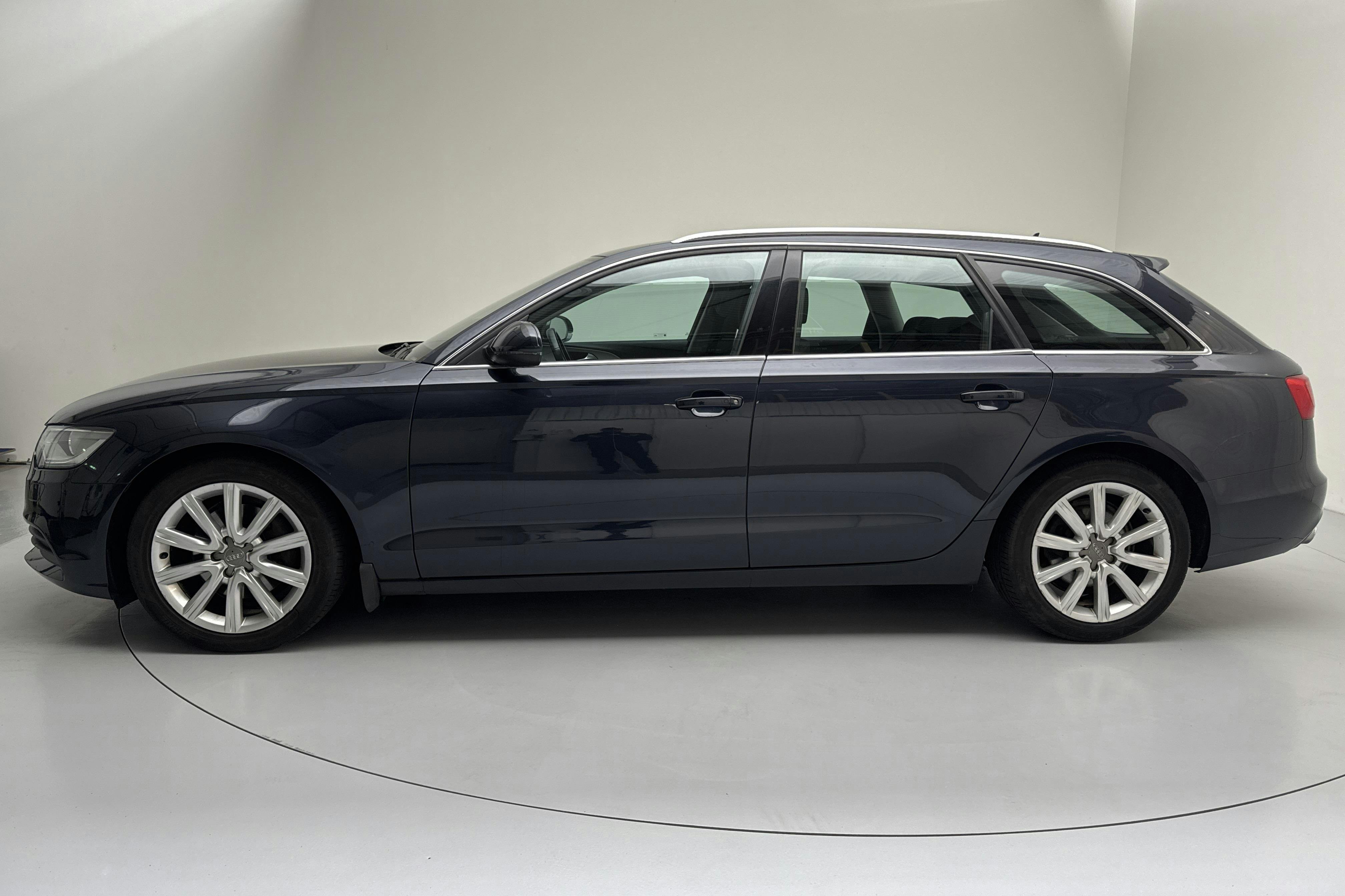 Esitlusfoto 2 aadressil 12: Audi A6 2.0 TDI Avant (177hk) - 145 160 km - Automaatne - sinine - 2014
