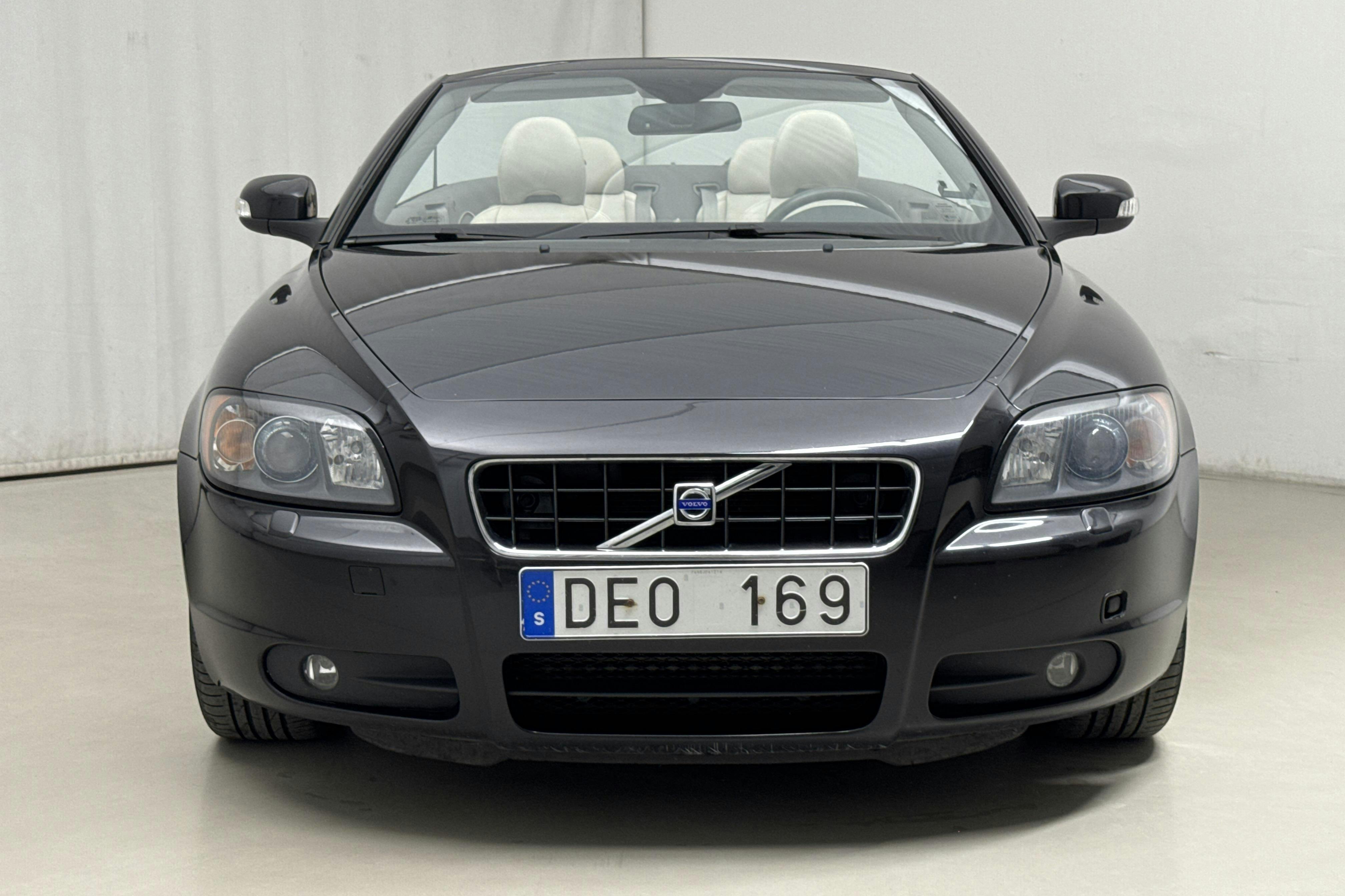 Volvo C70 D5 Cabriolet (180hk) - 179 170 km - Automaatne - must - 2008
