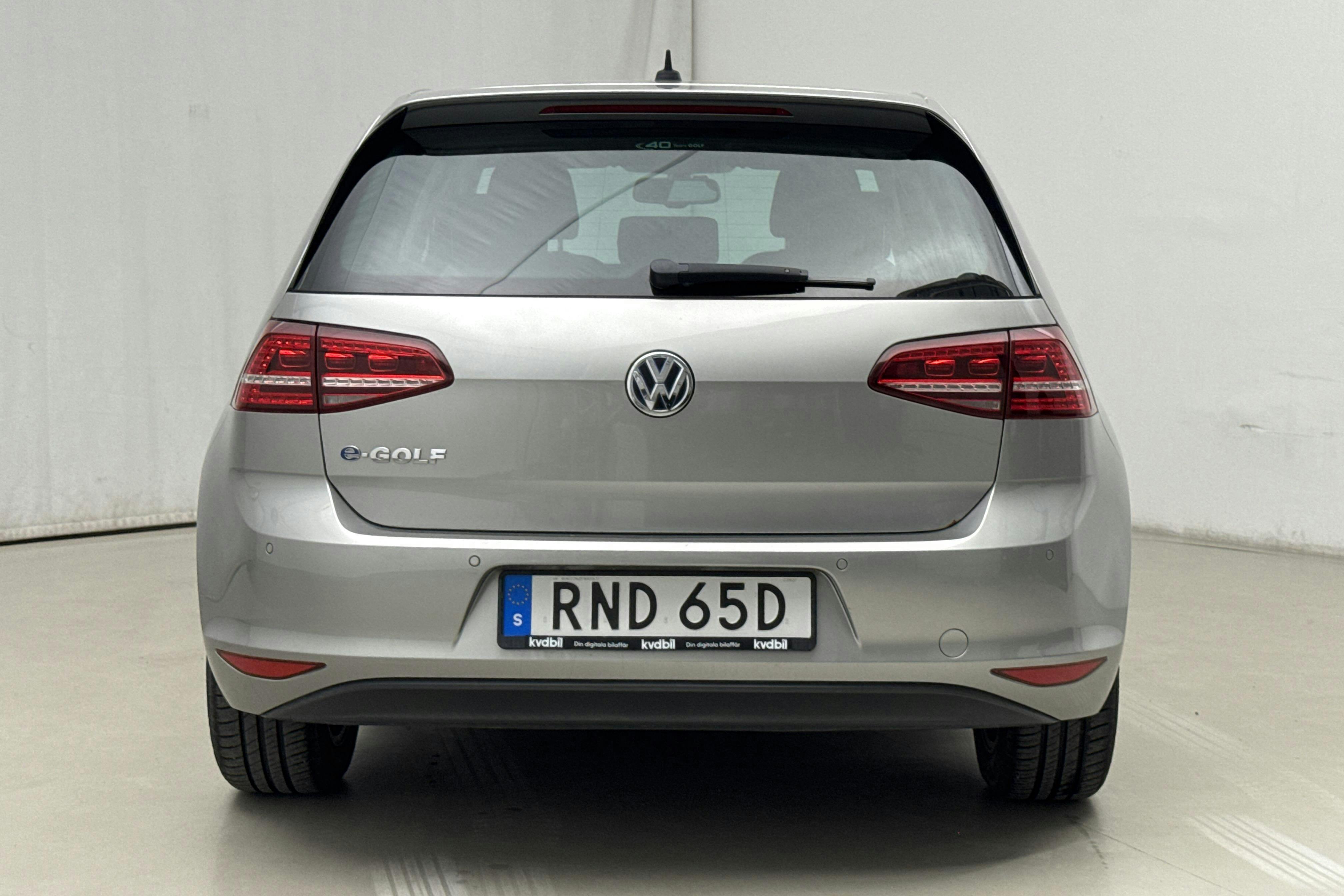 VW e-Golf VII 5dr (115hk) - 15 825 mil - Automat - silver - 2015