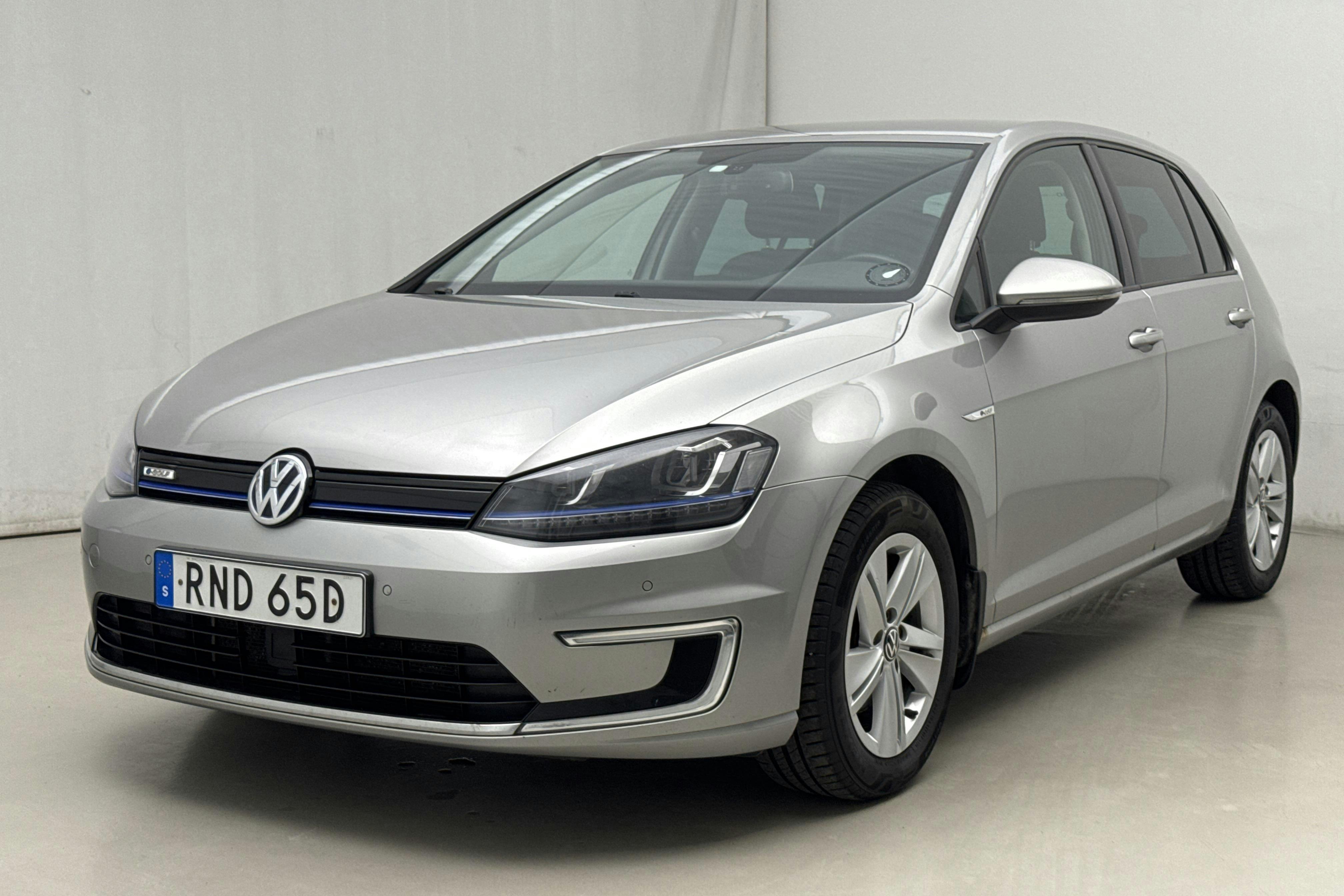 VW e-Golf VII 5dr (115hk) - 15 825 mil - Automat - silver - 2015