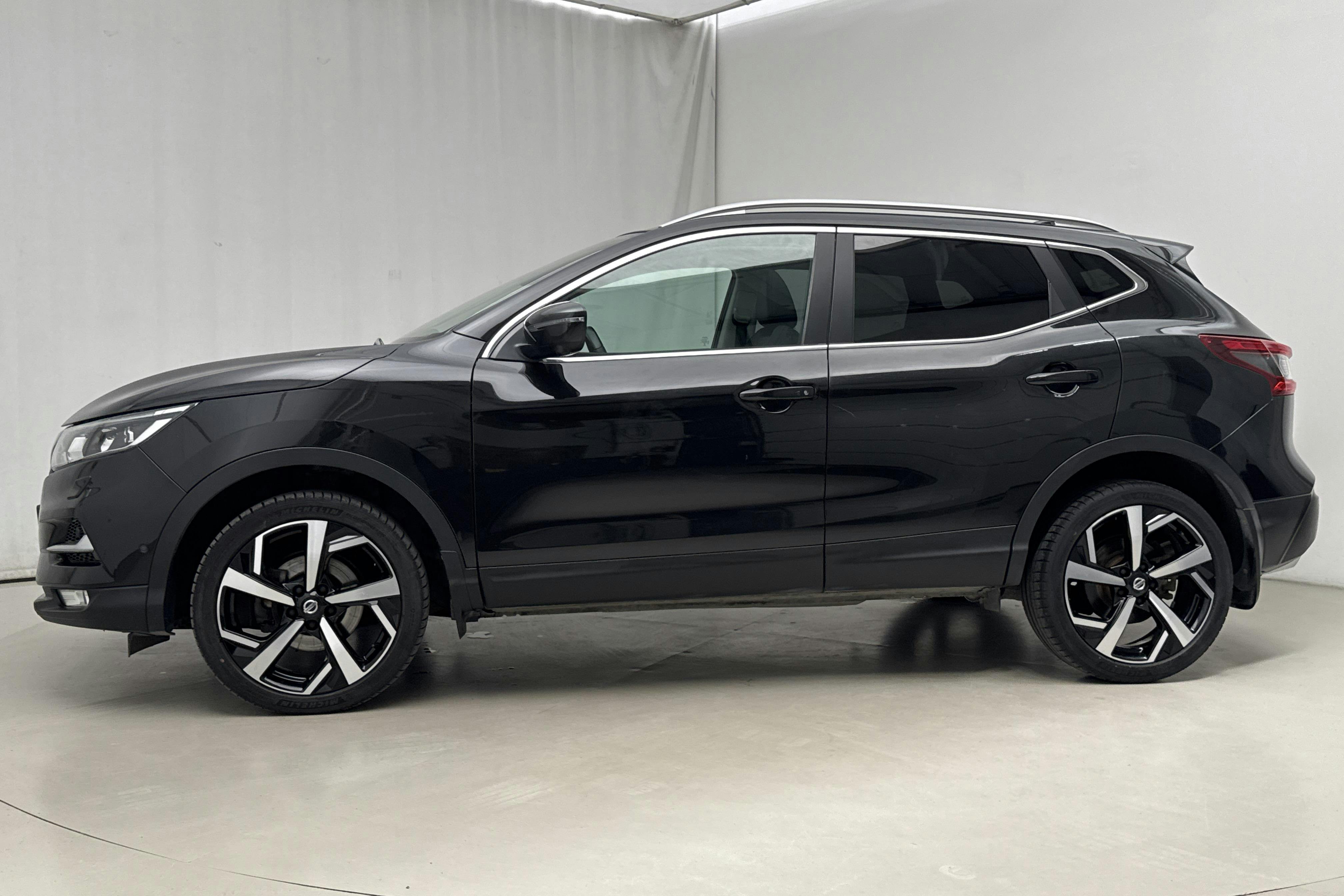 Esitlusfoto 2 aadressil 17: Nissan Qashqai 1.5 dCi (110hk) - 70 450 km - Käsitsi - must - 2018
