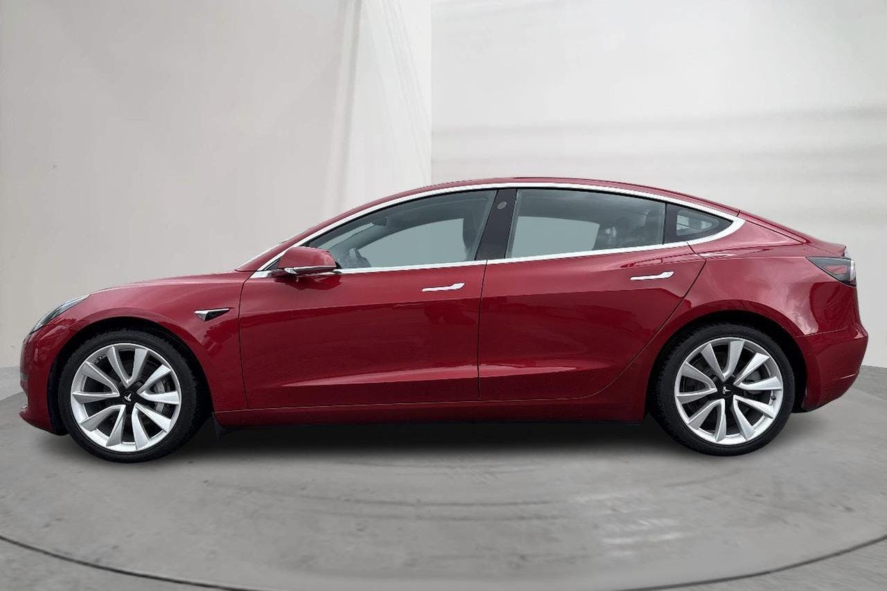 Presentation photo 2 of 19: Tesla Model 3 Long Range Dual Motor AWD - 172 940 km - Automatic - red - 2019