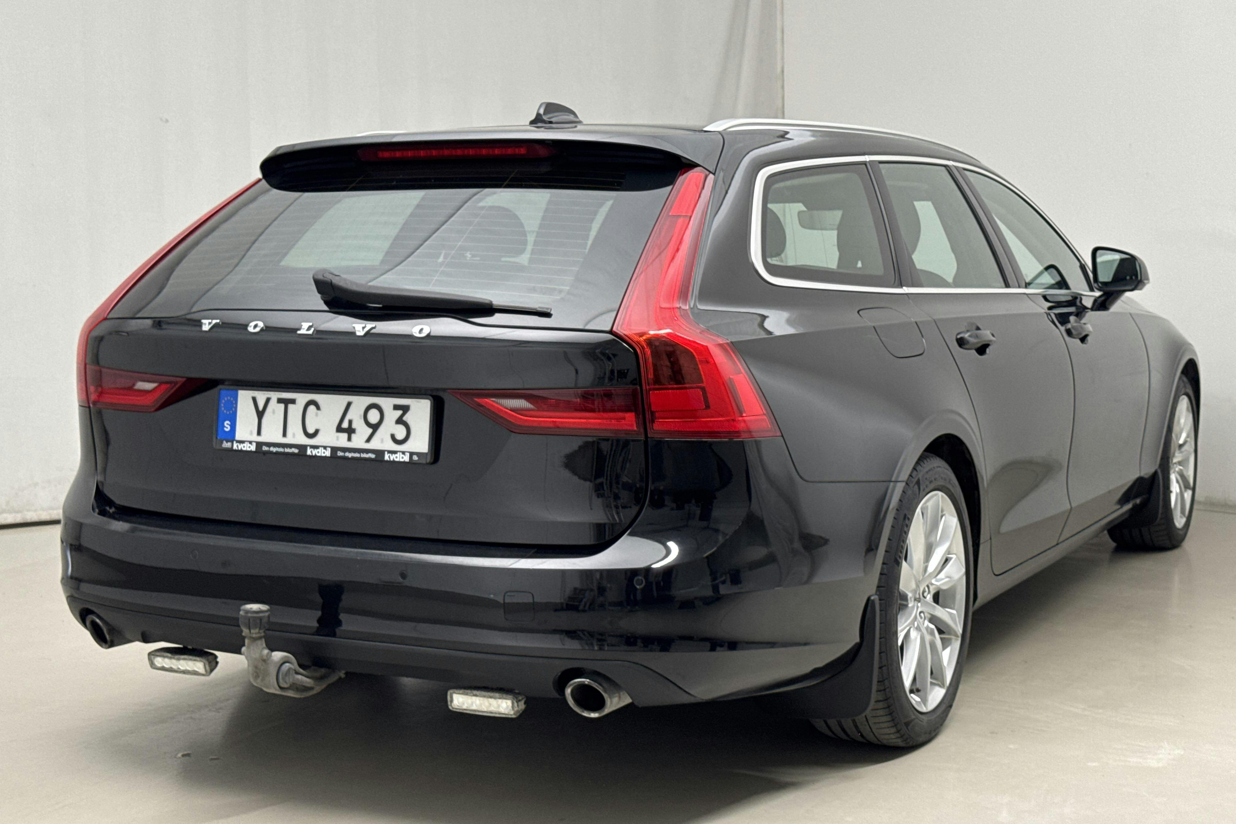 Volvo V90 D4 (190hk) - 262 770 km - Automatic - black - 2018