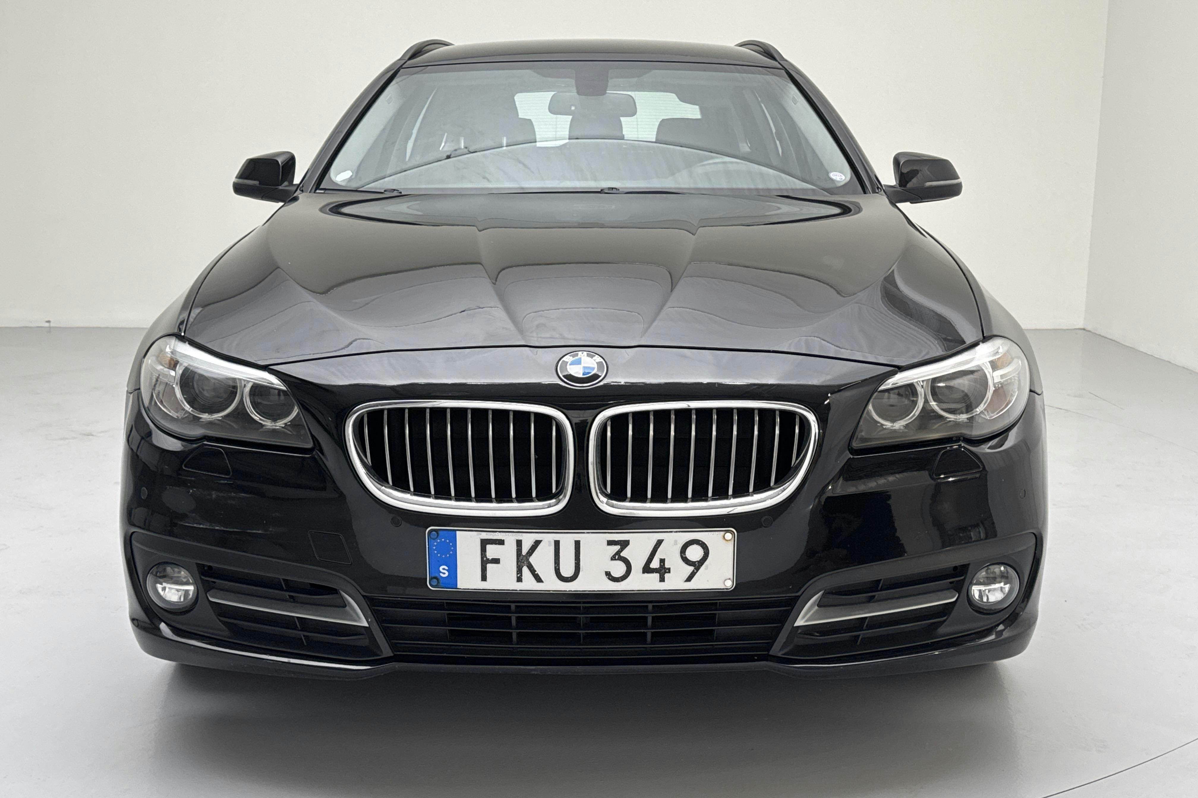 BMW 520d xDrive Touring, F11 (190hk) - 132 230 km - Automatic - black - 2017