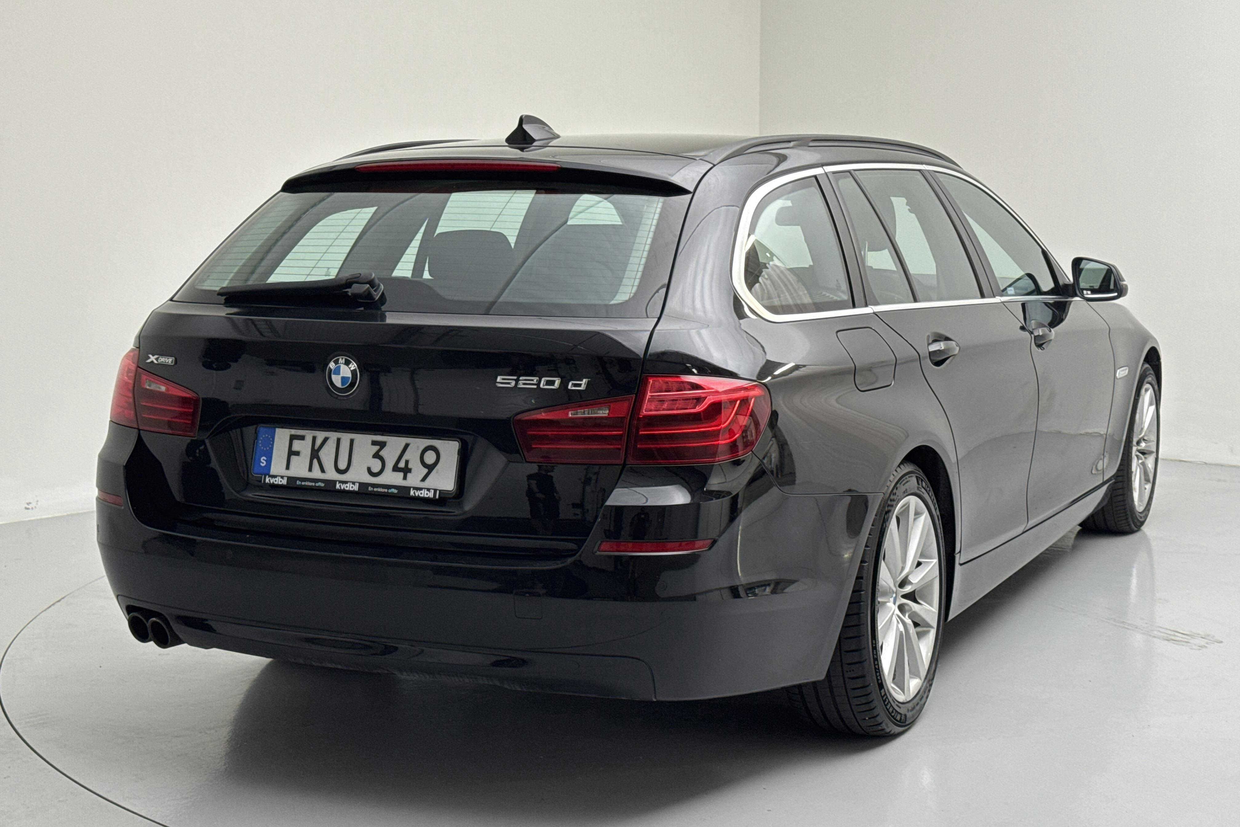 BMW 520d xDrive Touring, F11 (190hk) - 132 230 km - Automatic - black - 2017