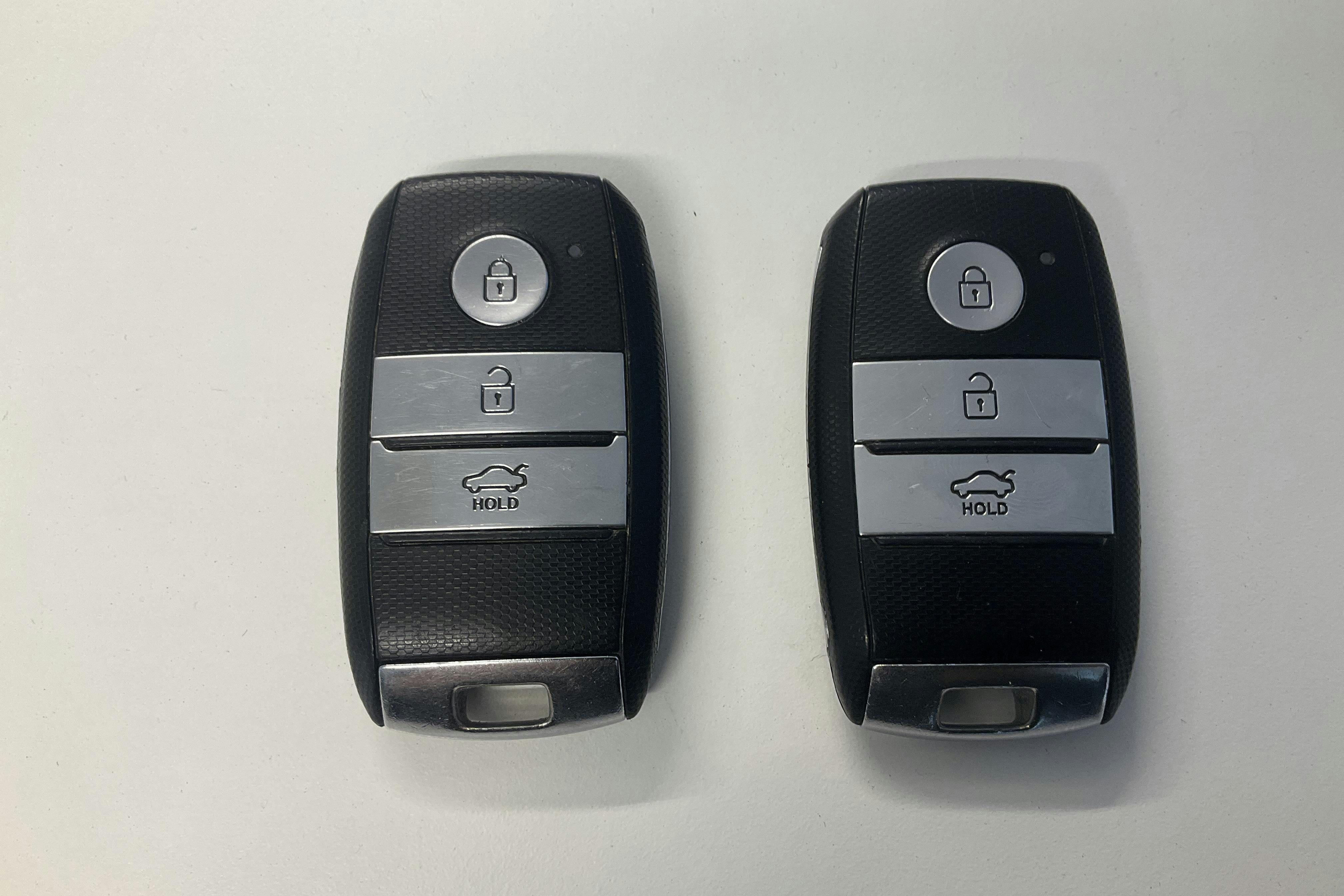 Esitlusfoto 21 aadressil 21: KIA Optima 2.0 GDi Plug-in Hybrid SW (205hk) - 82 440 km - Automaatne - must - 2020