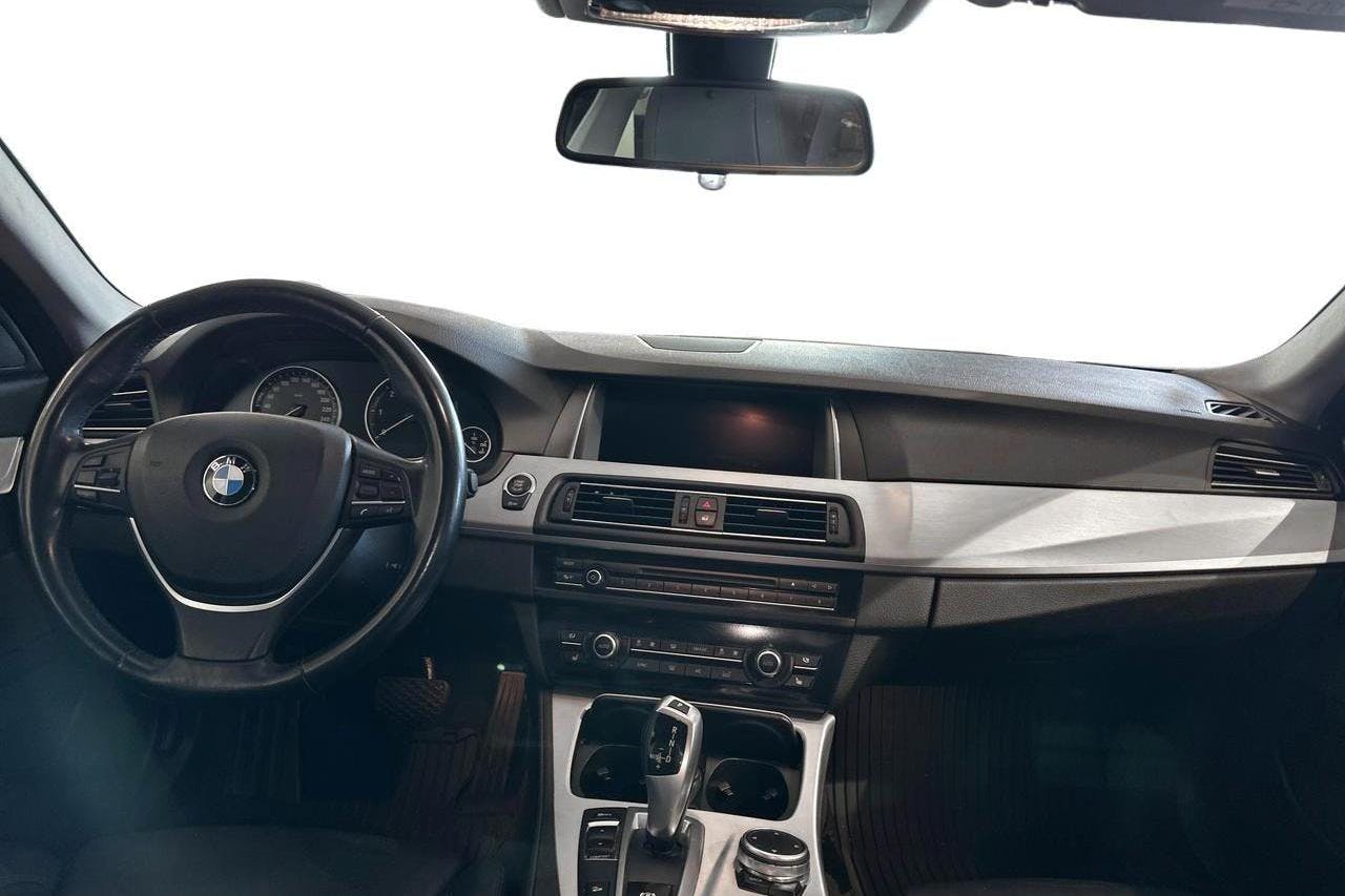 BMW 520d xDrive Touring, F11 (190hk) - 169 660 km - Automaatne - valge - 2017