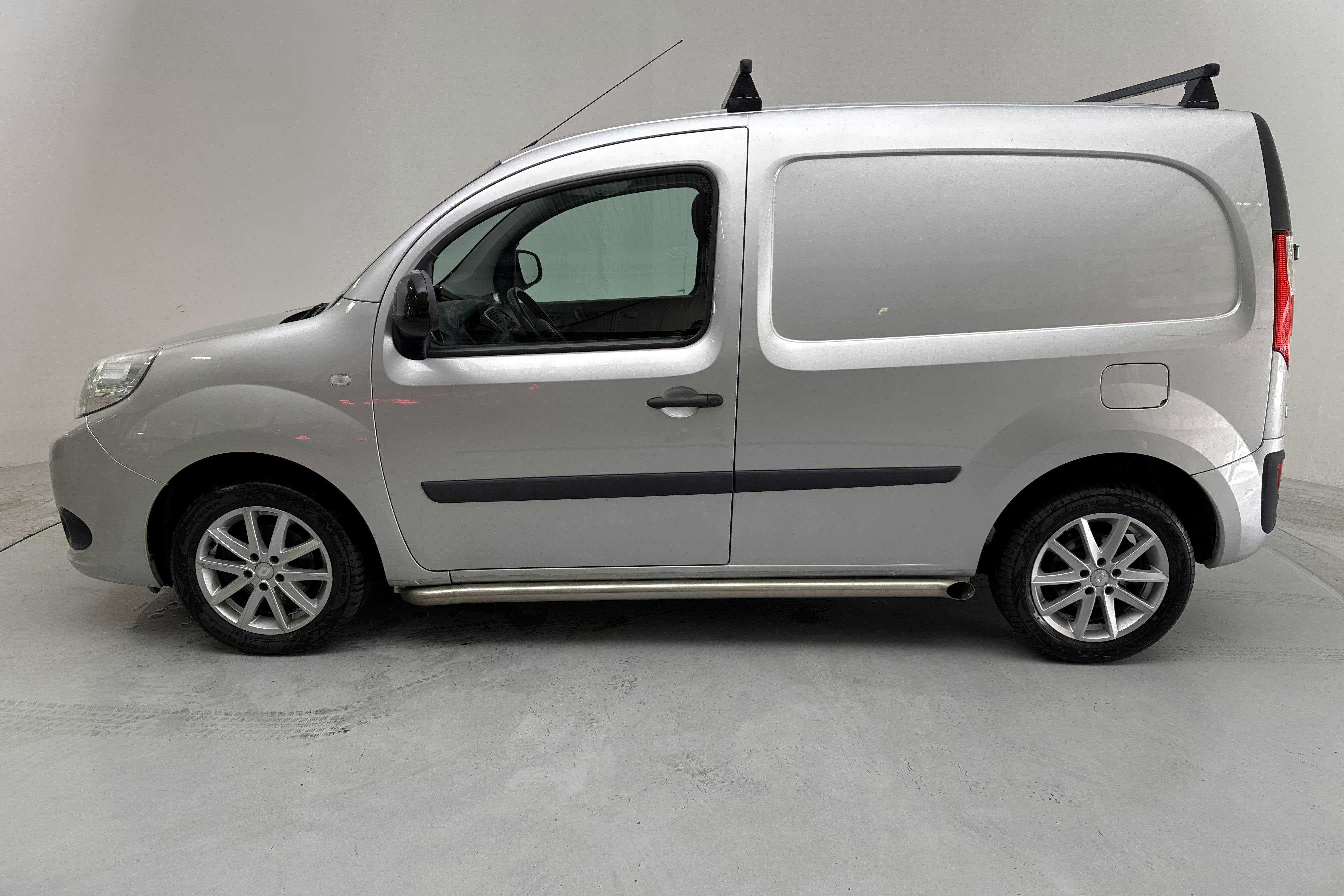 Presentationsfoto 2 av 12: Renault Kangoo 1.5 dCi Skåp (110hk) - 10 756 mil - Manuell - grå - 2015