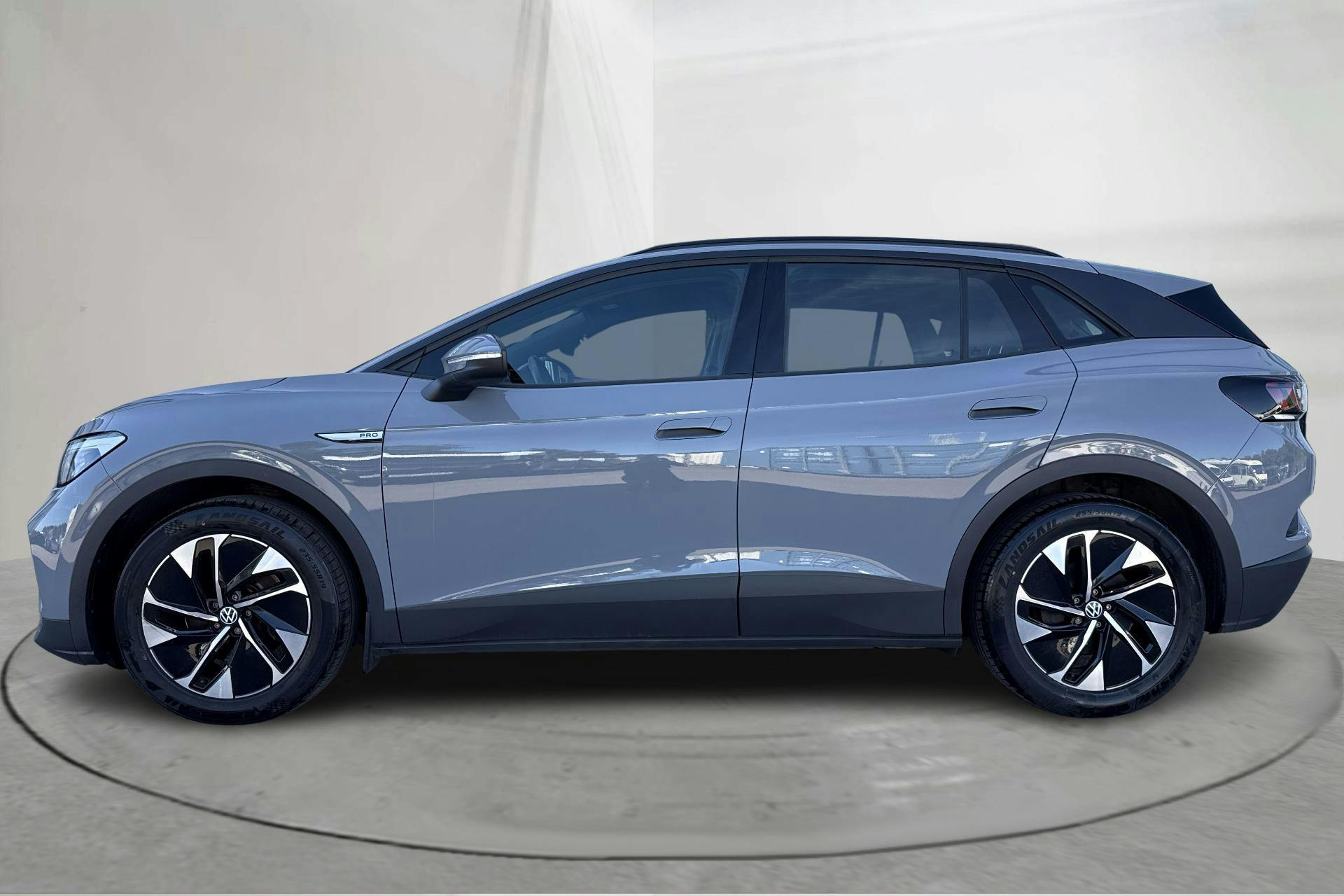 Esitlusfoto 2 aadressil 17: VW ID.4 77kWh (204hk) - 94 810 km - Automaatne - hall - 2022