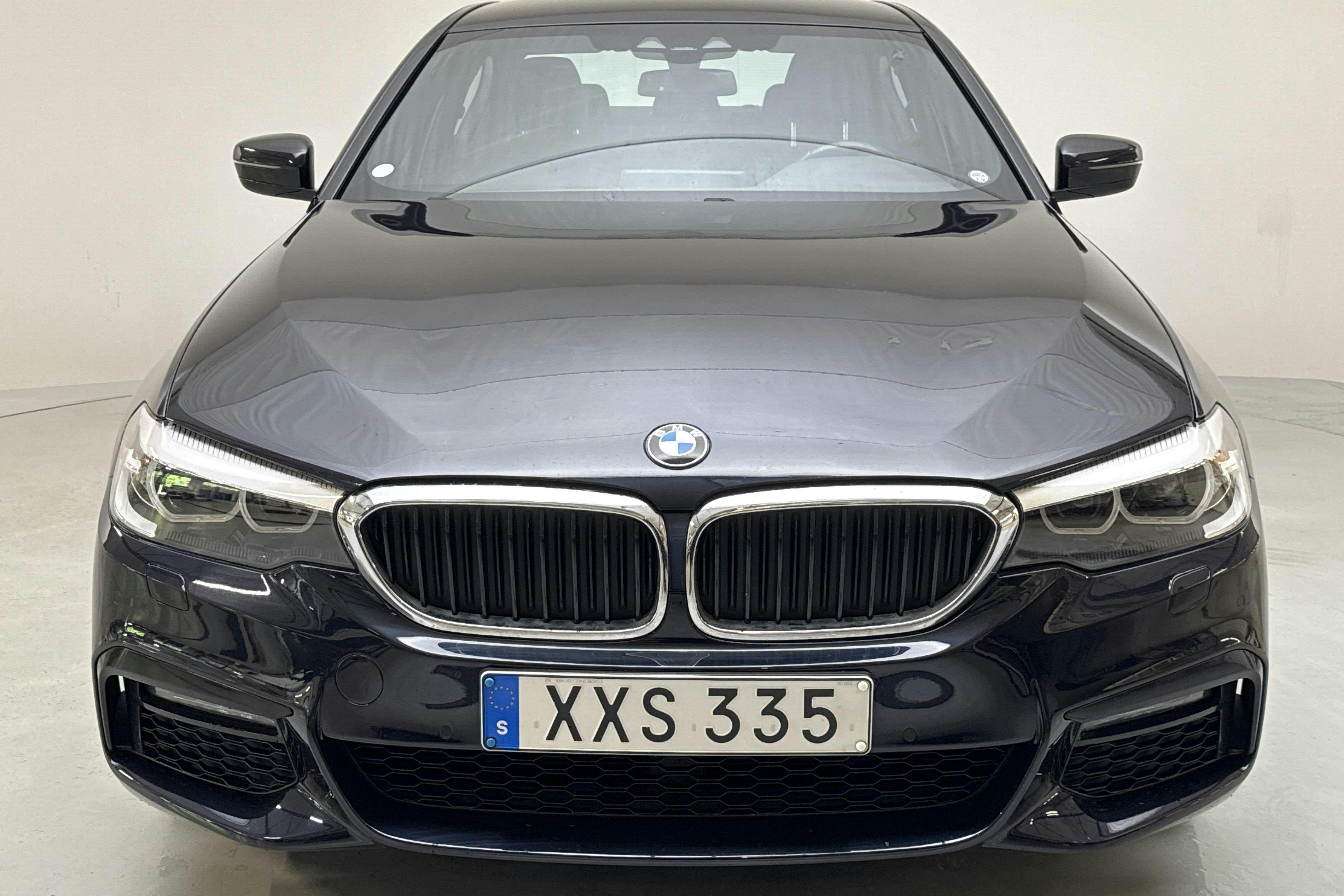 BMW 530e iPerformance Sedan, G30 (252hk) - 53 030 km - Automaatne - must - 2019
