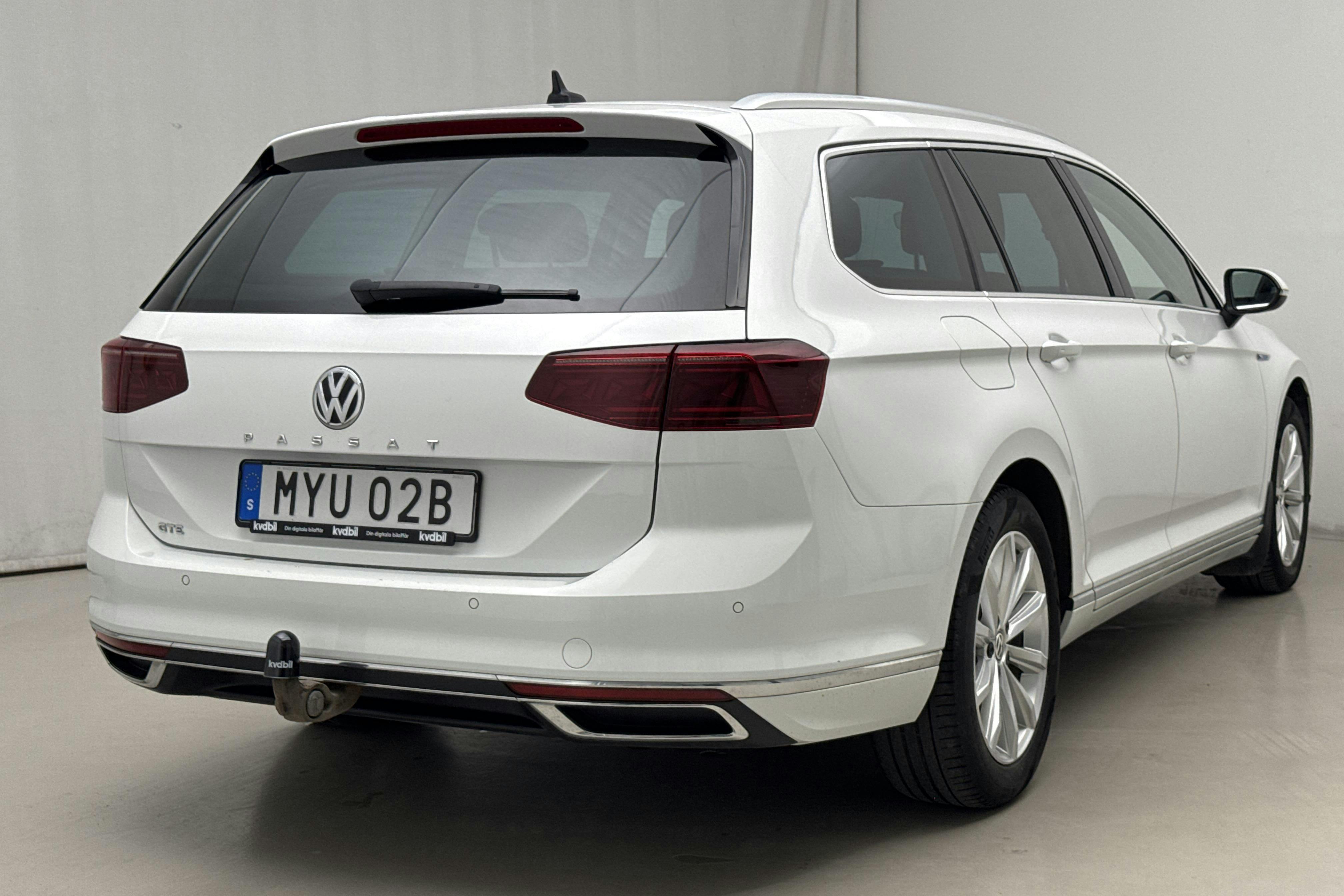 VW Passat 1.4 GTE Sportscombi (218hk) - 92 210 km - Automaatne - valge - 2020