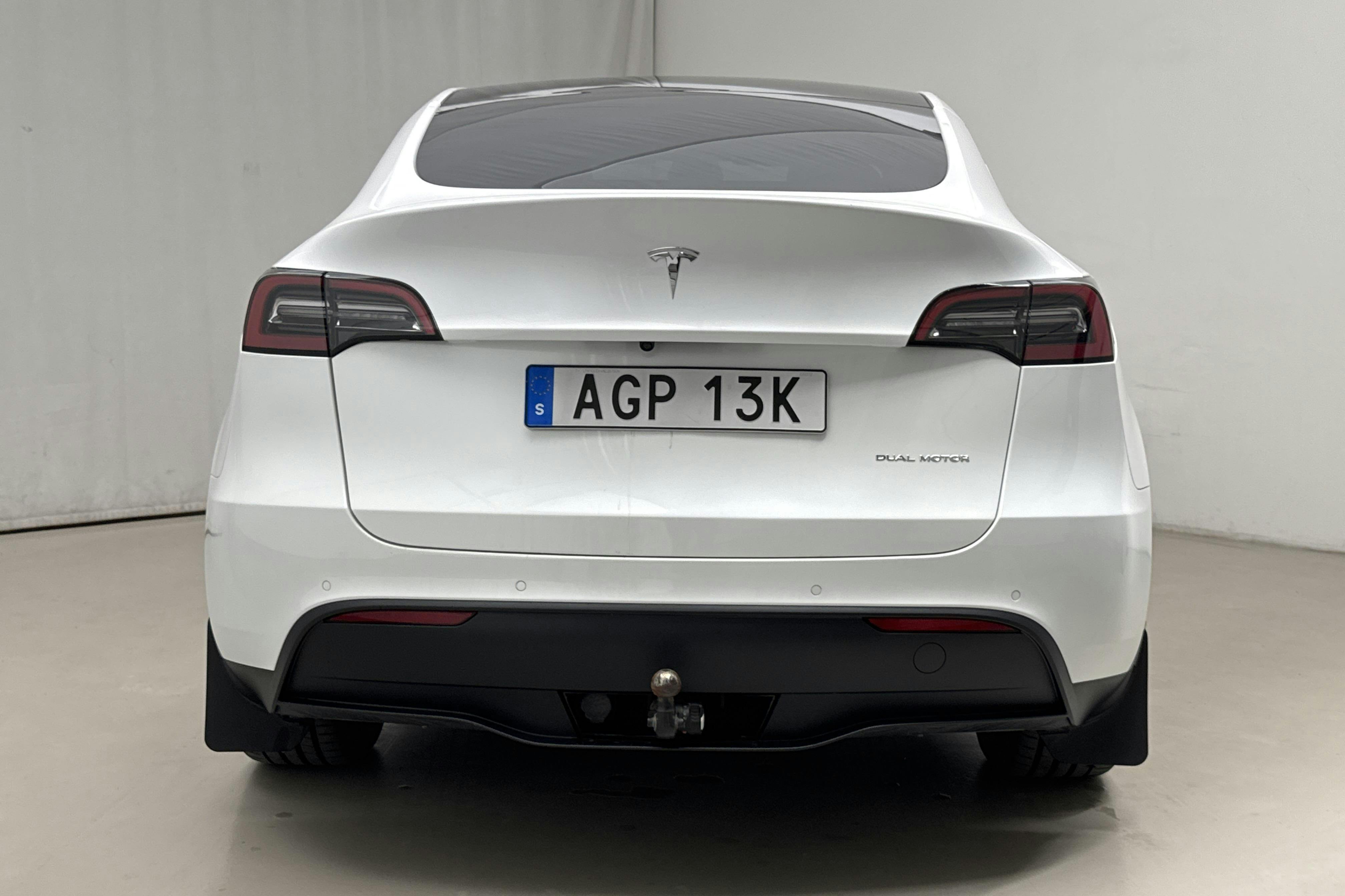 Tesla Model Y Long Range Dual Motor AWD - 7 938 mil - Automat - vit - 2022