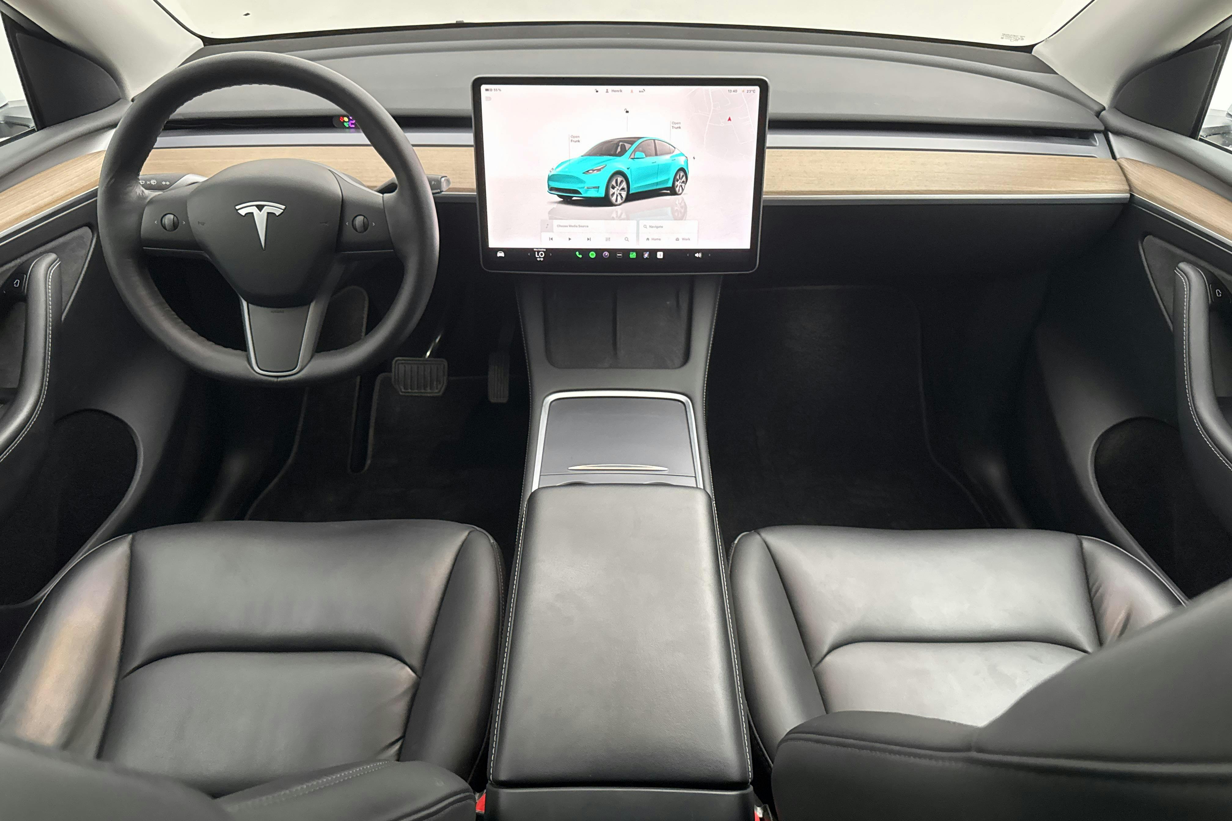 Tesla Model Y Long Range Dual Motor AWD - 7 938 mil - Automat - vit - 2022