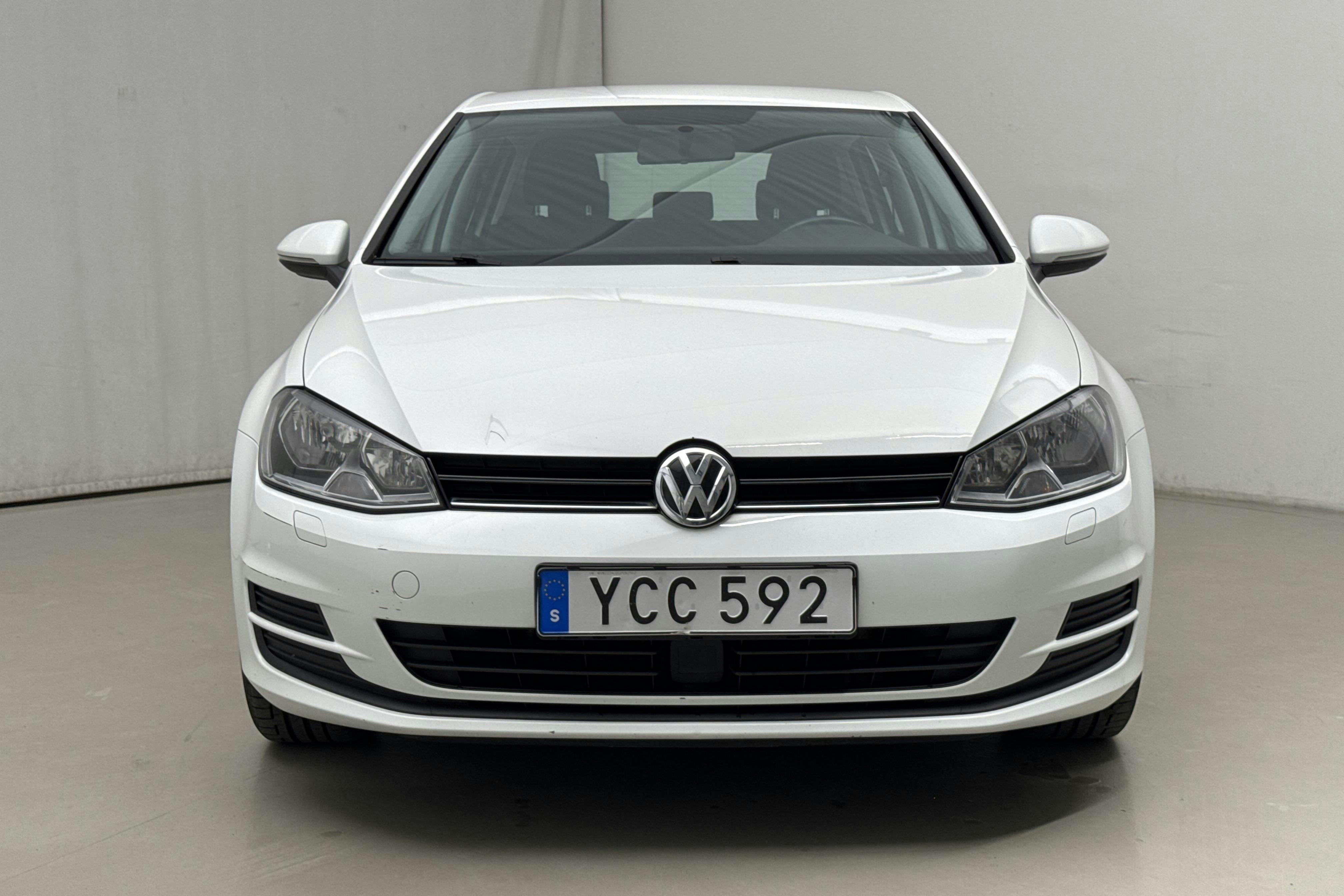 VW Golf VII 1.2 TSI 5dr (110hk) - 112 240 km - Automaatne - valge - 2016