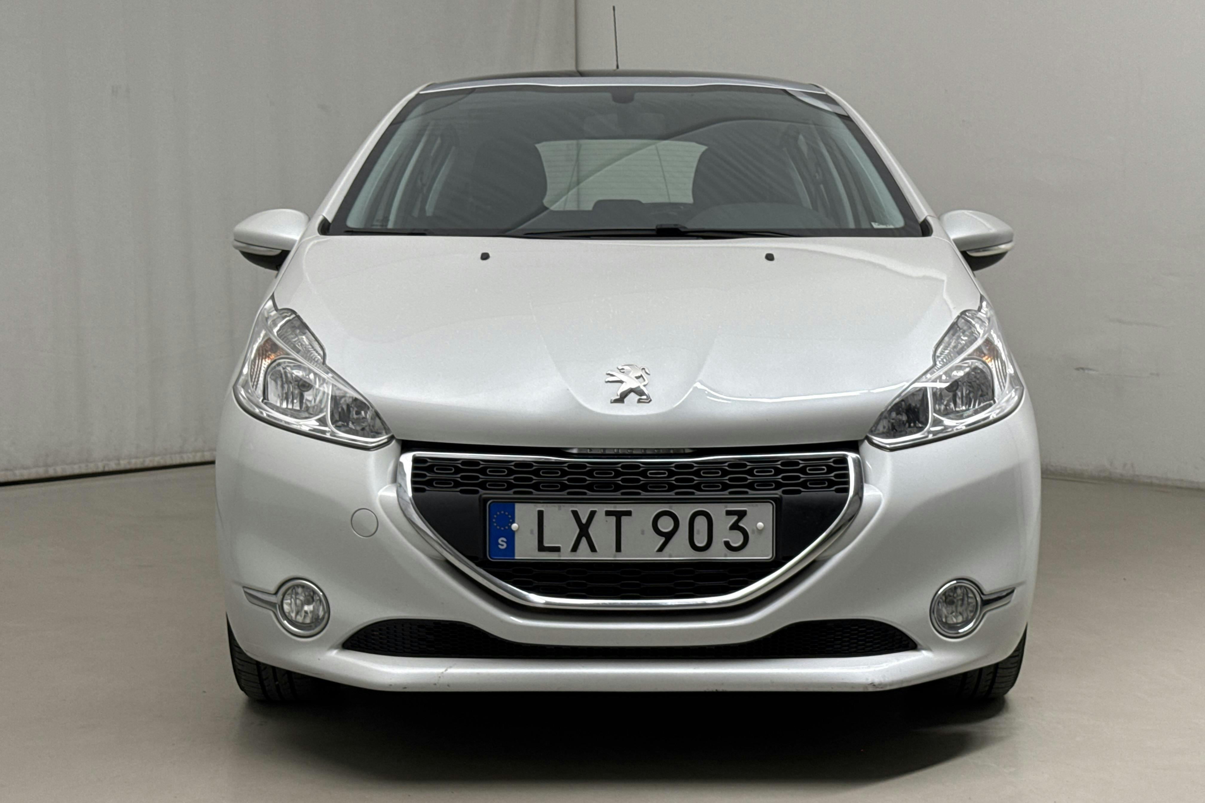 Peugeot 208 1.2 VTi 5dr (82hk) - 40 980 km - Manual - 2014